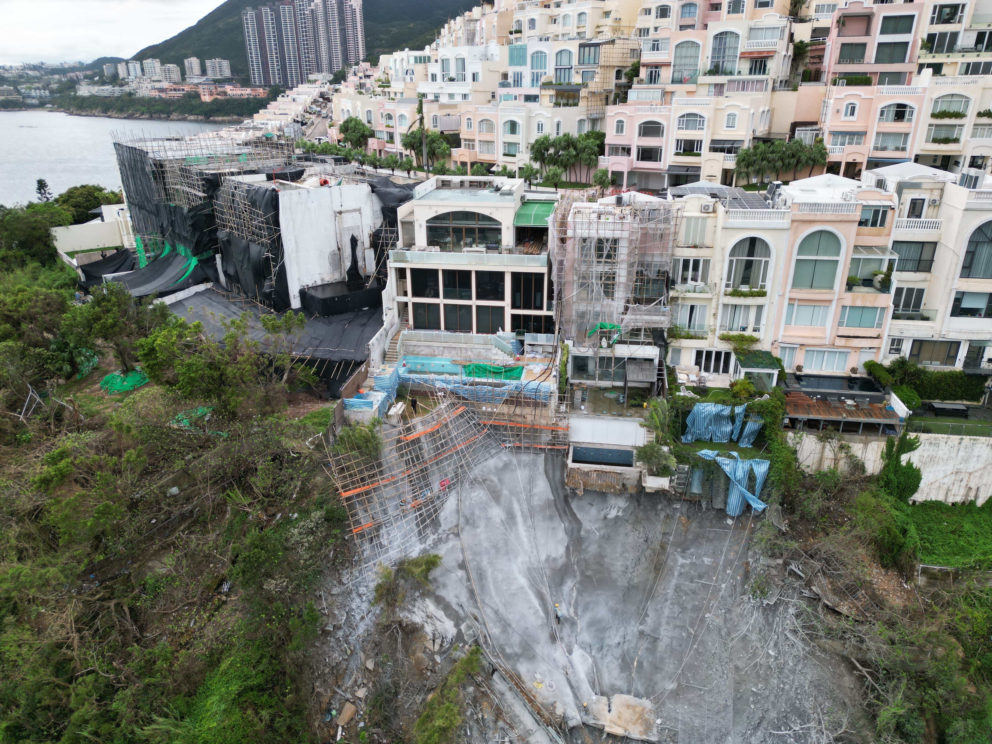 Workers made emergency repairs to the slope at the Redhill Peninsula luxury estate in Tai Tam on September 16. Photo: Dickson Lee
