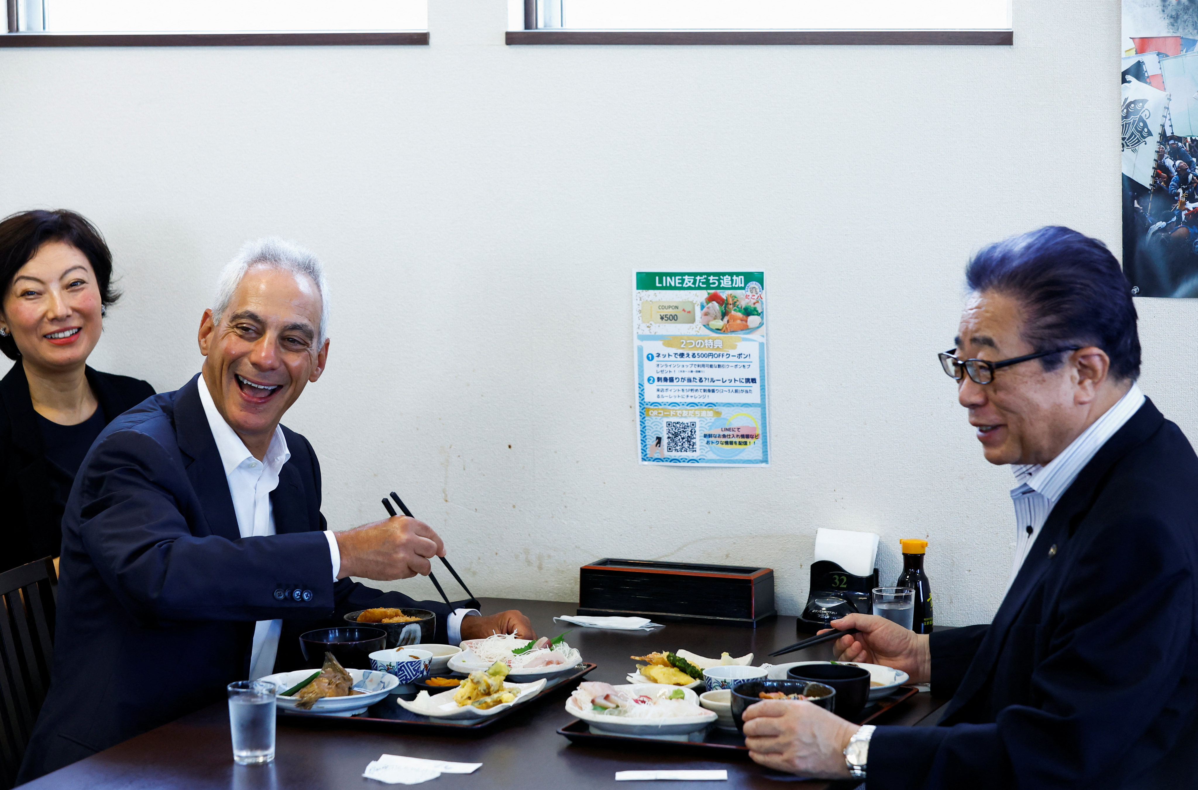 US Ambassador to Japan Rahm Emanuel eats lunch with Soma Mayor Hidekiyo Tachiya at Restaurant Takohachi during his visit to show his support for the water discharge from the Fukushima Daiichi nuclear power plant, in Soma, Fukushima Prefecture, Japan on August 31, 2023. Photo: Reuters