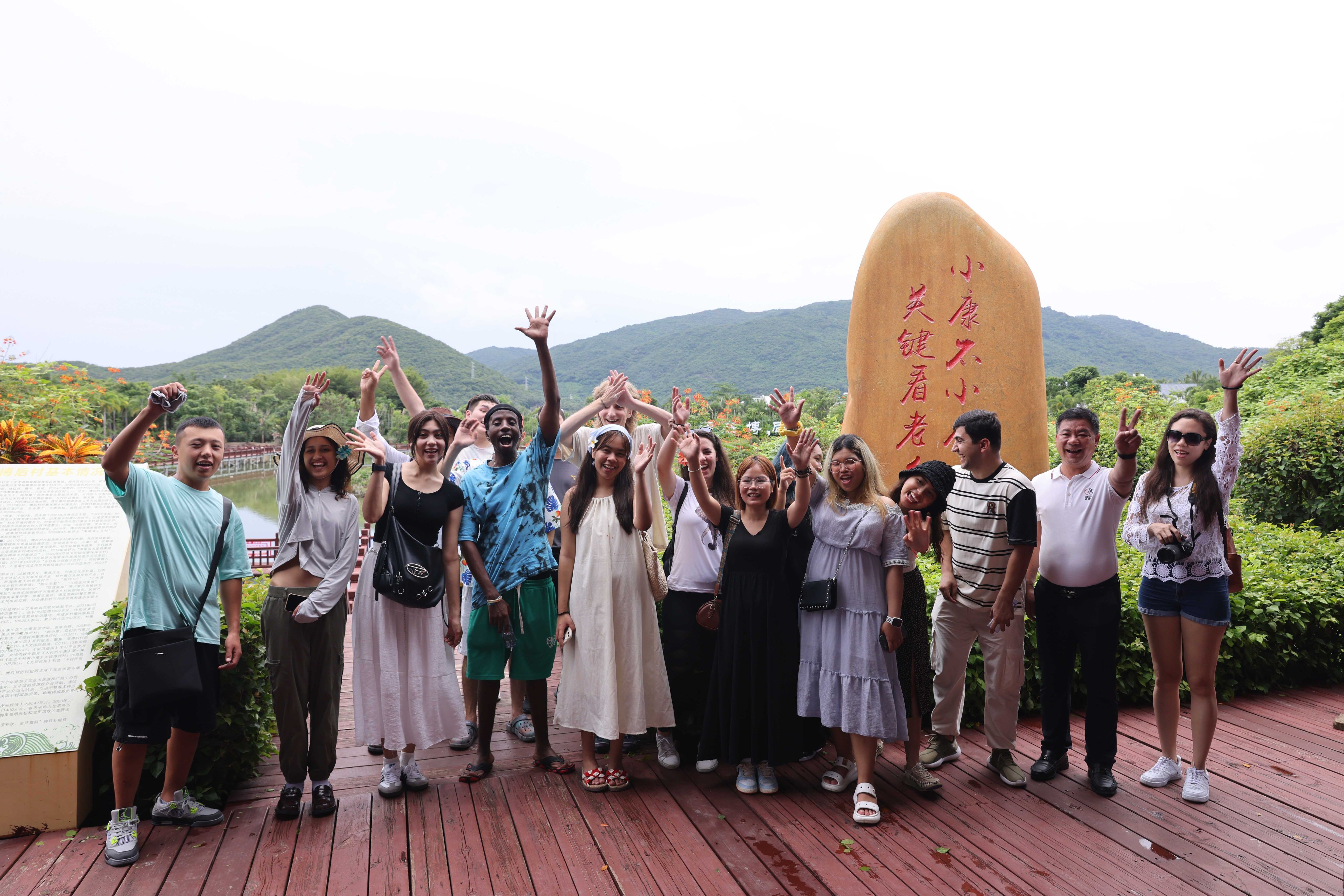 Young tourists in Sanya are drawn to the scenery, beaches, culture and food.. Photo: Sanya Tourism Board

