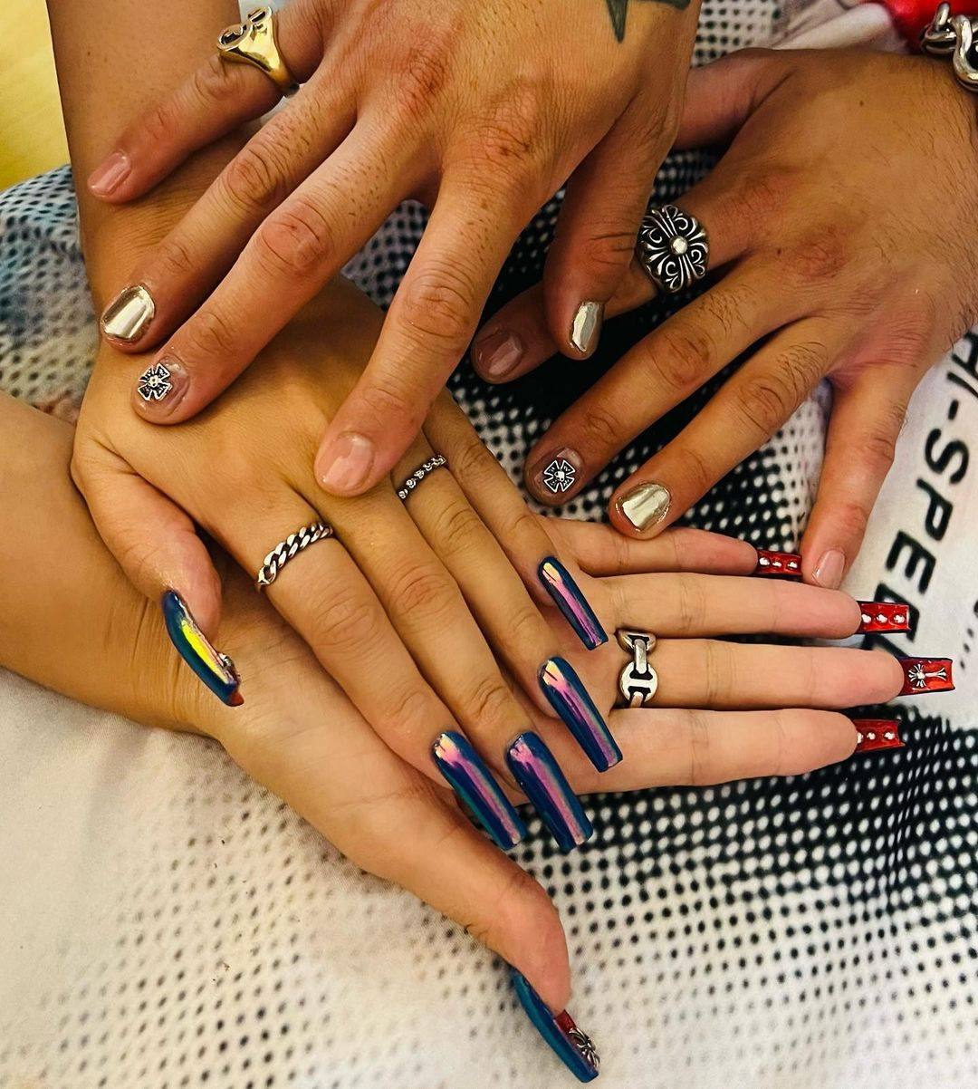Hailey Bieber's Post-Wedding Manicure Is a Fall Trend in the