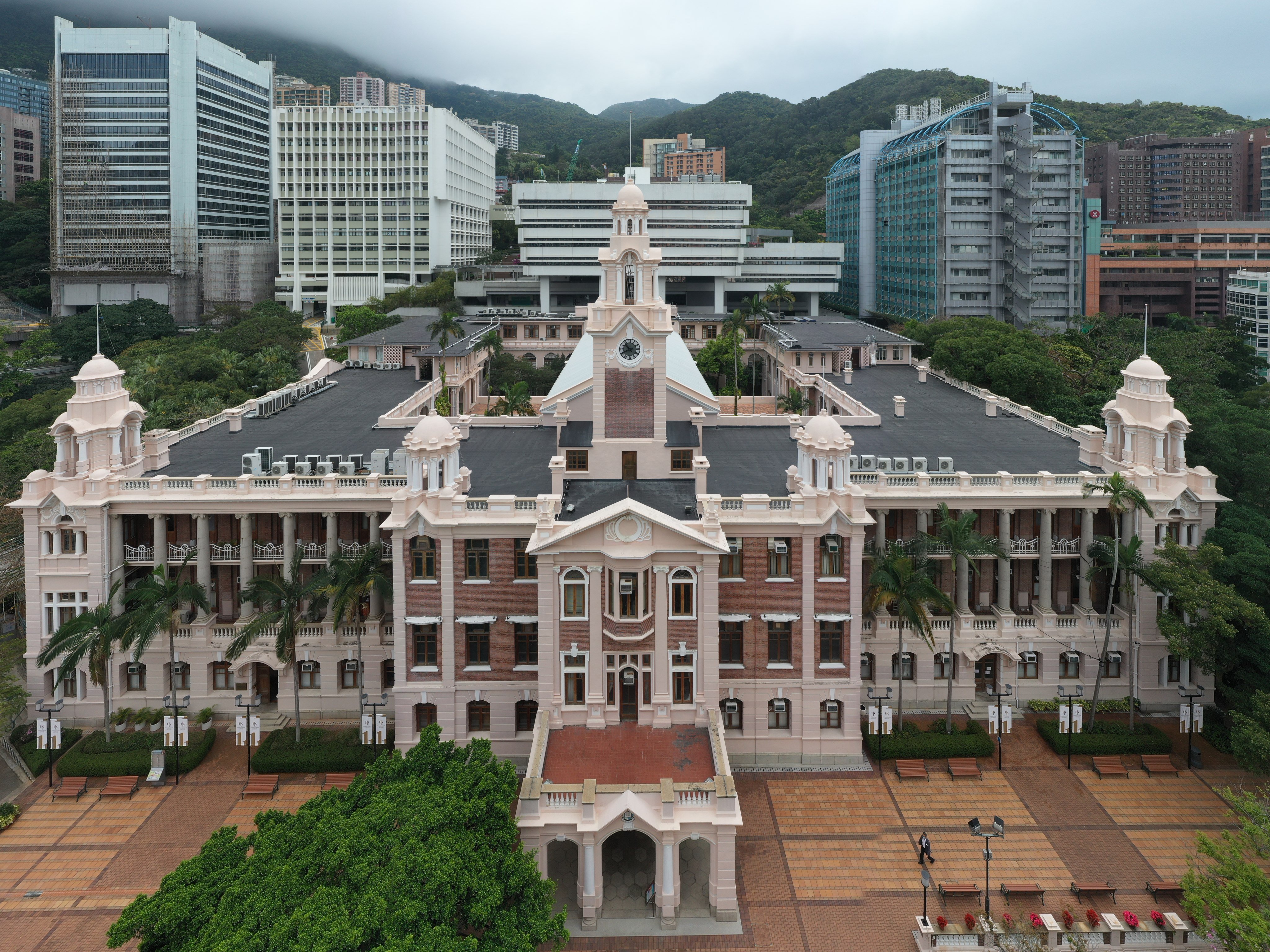The University of Hong Kong fell four spots to 35th this year. Photo: Sam Tsang