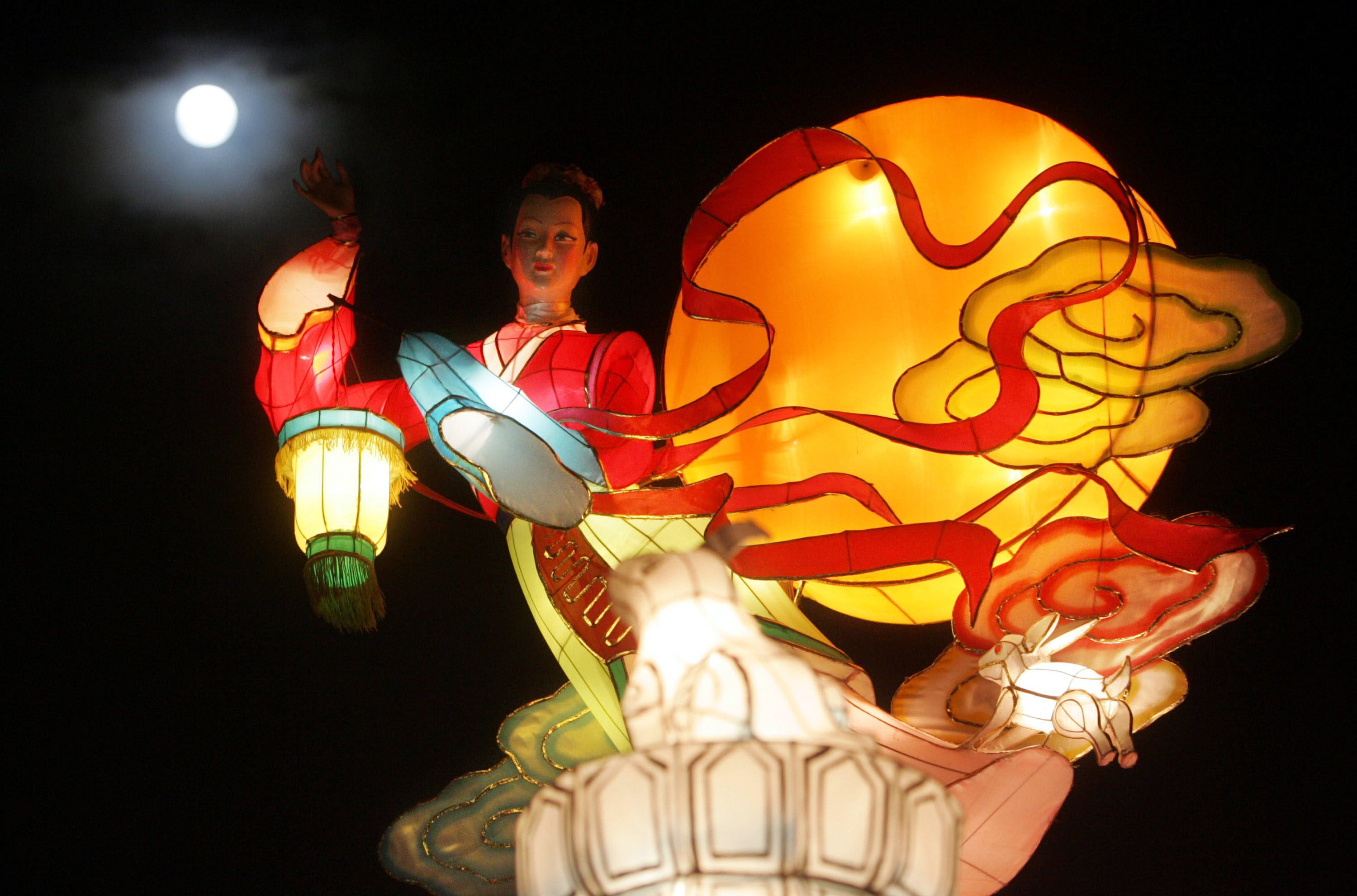 A light display featuring Chinese moon goddess Chang’e during a Mid-Autumn Festival celebration in Guangzhou, China. Photo: Getty Images