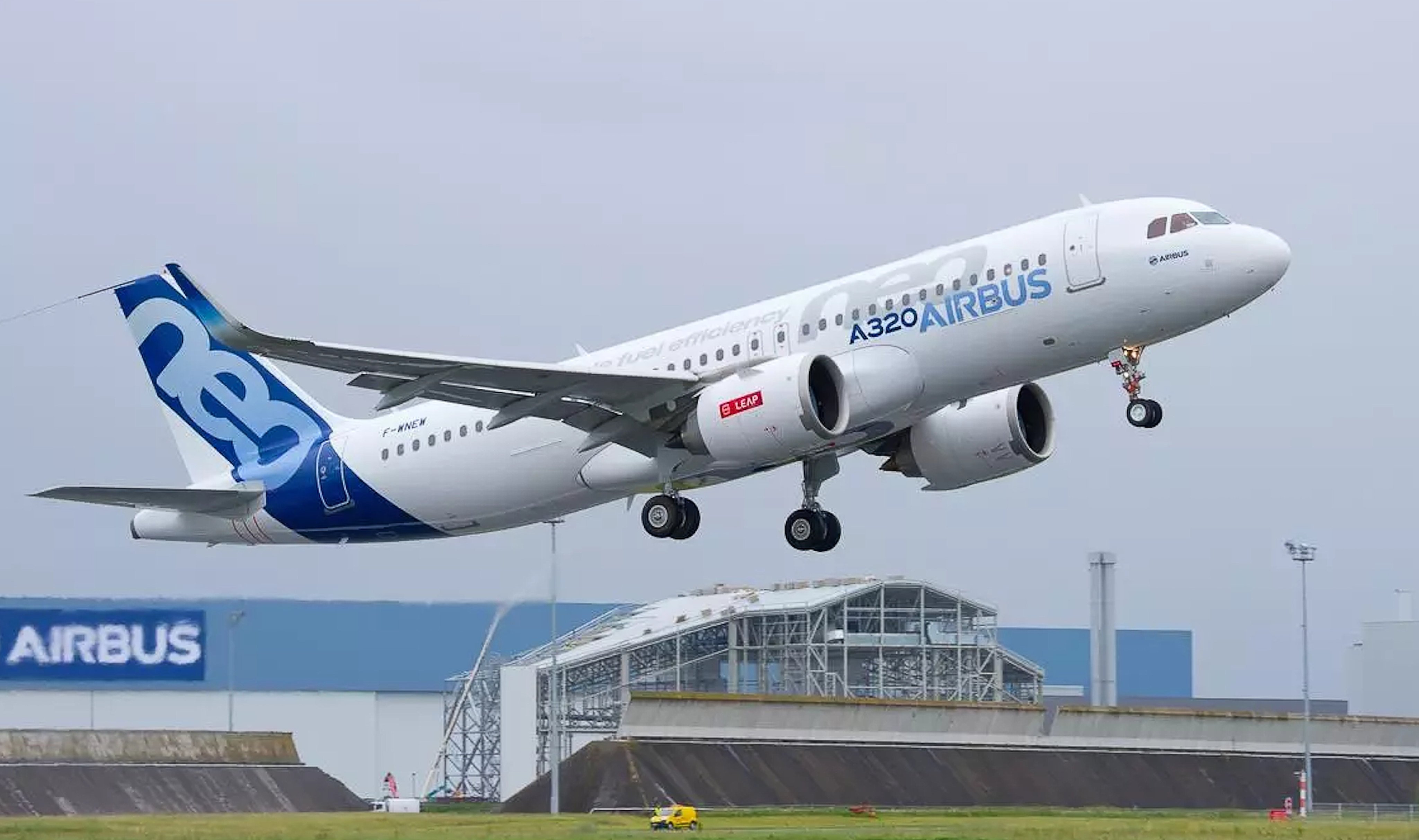 An Airbus A320neo, similar to the ones ordered by Cathay Pacific, takes flight. Photo: Handout
