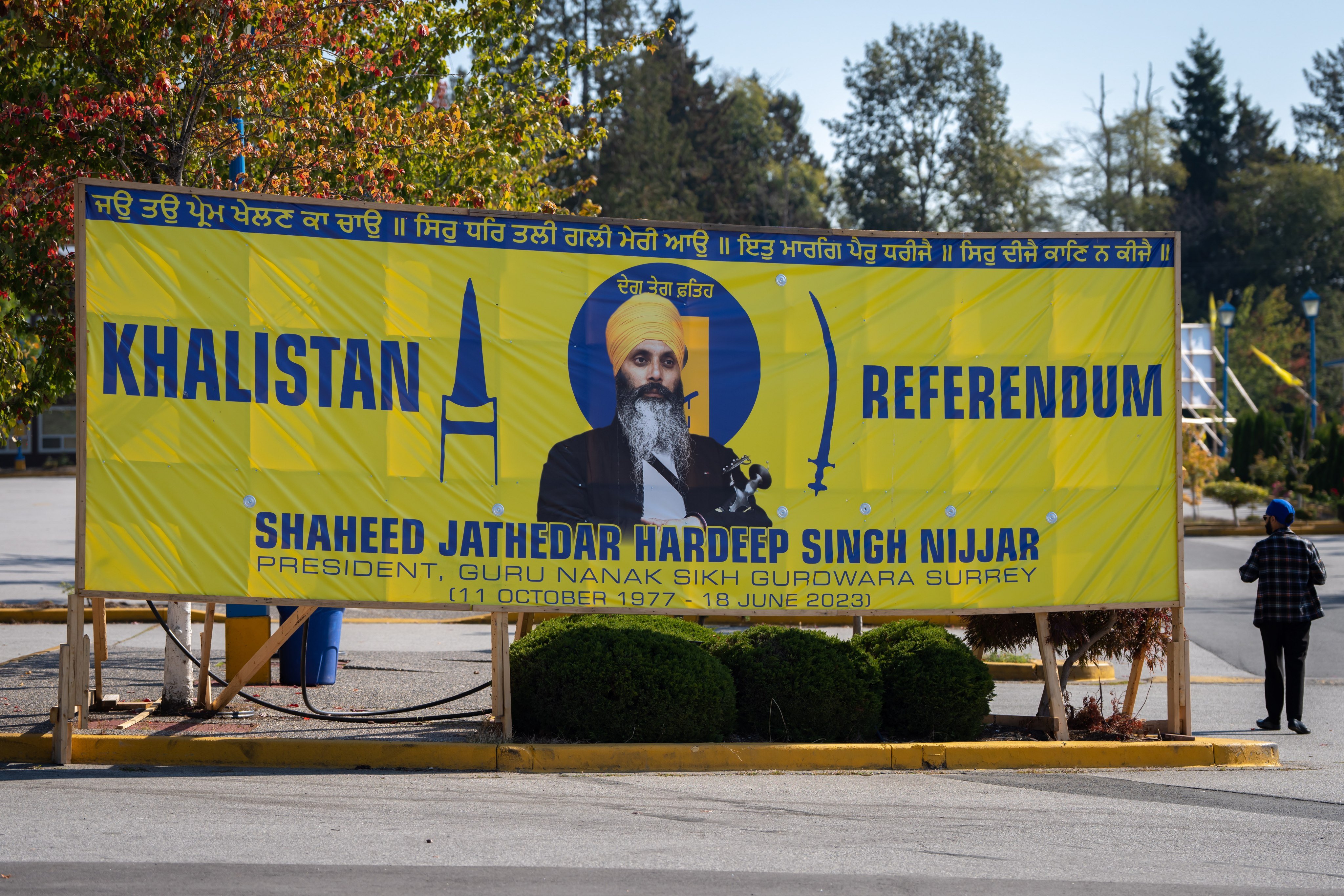 A memorial for Sikh leader Hardeep Singh Nijjar, who was shot and killed earlier this year, is displayed at the Guru Nanak Sikh Gurdwara temple in Surrey, British Columbia in Canada on September 22. Photo: EPA-EFE