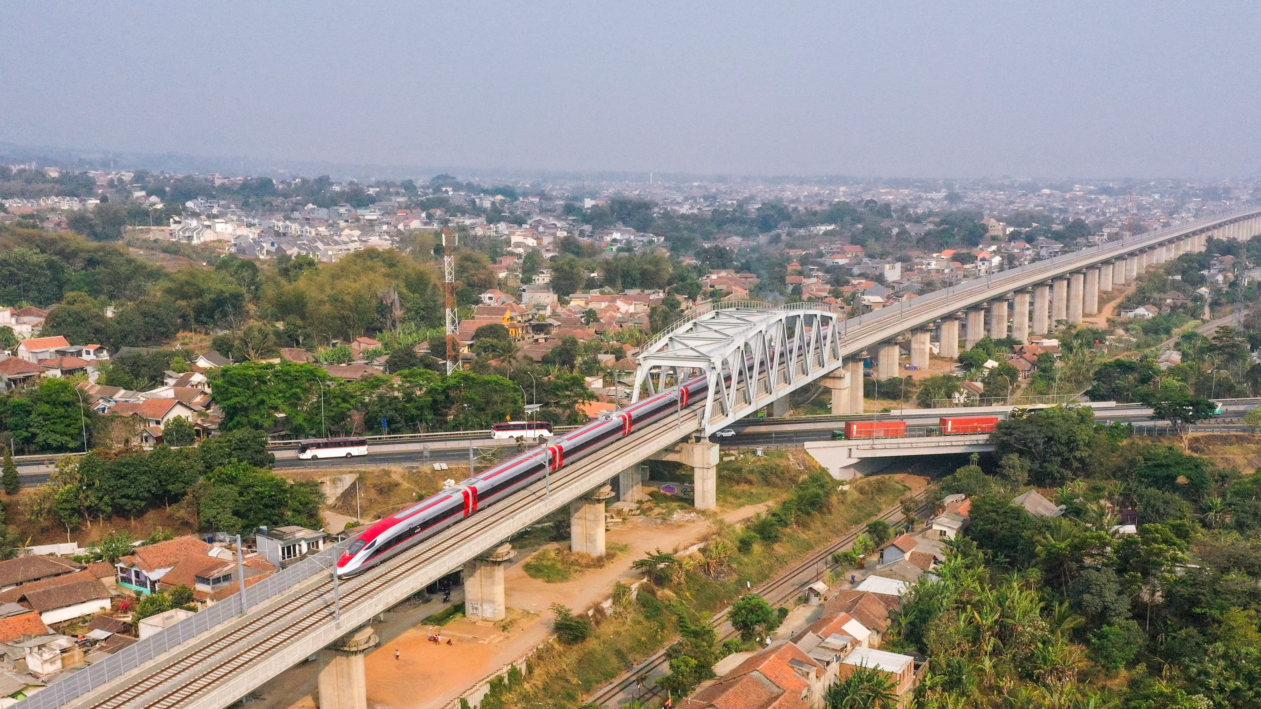 A train crosses a bridge on the Jakarta-Bandung High-Speed Railway in Padalarang, Indonesia. Photo: Xinhua