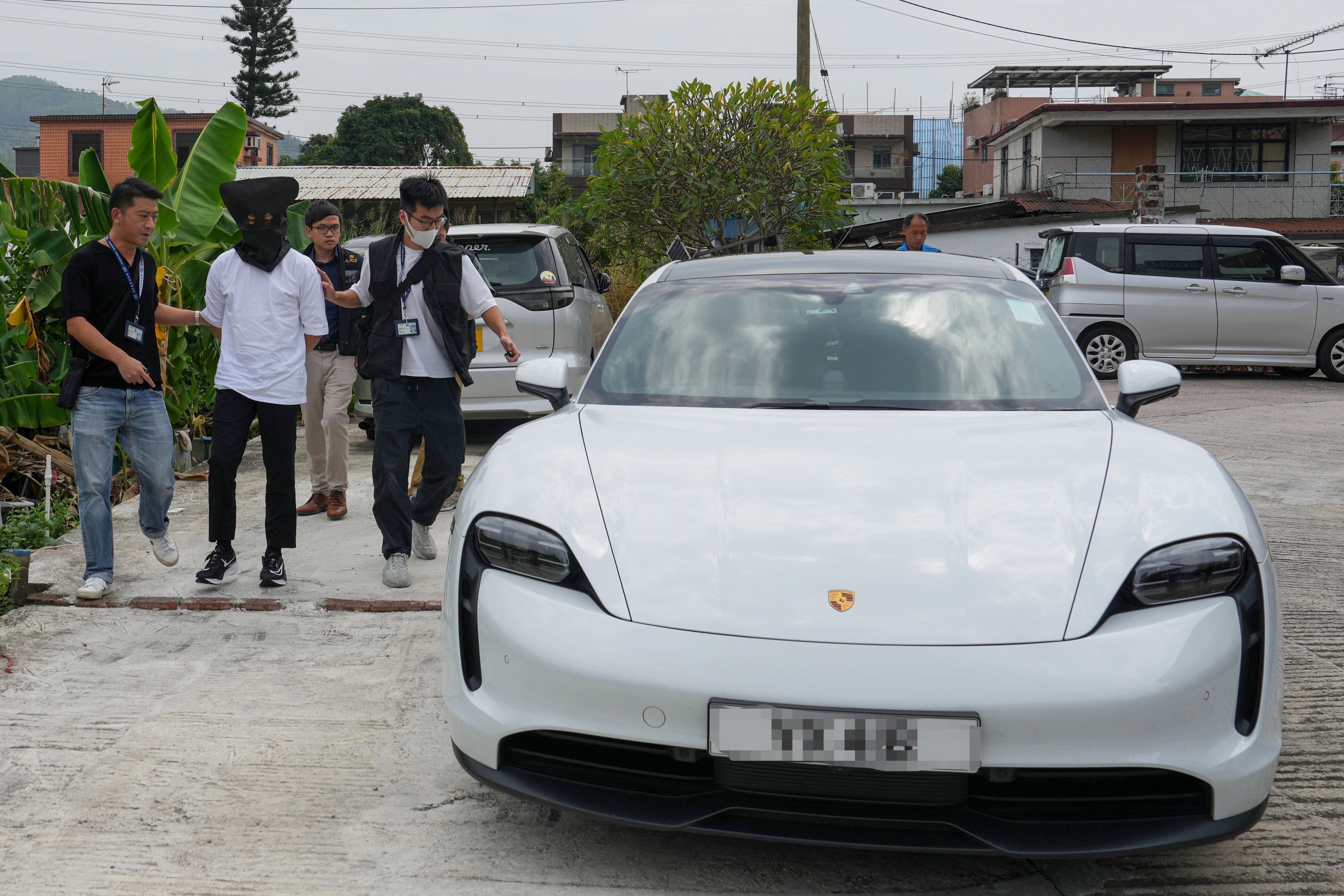 Police have arrested TV actor Cheng Chun-hei and impounded his white Porsche. Photo:  Elson Li