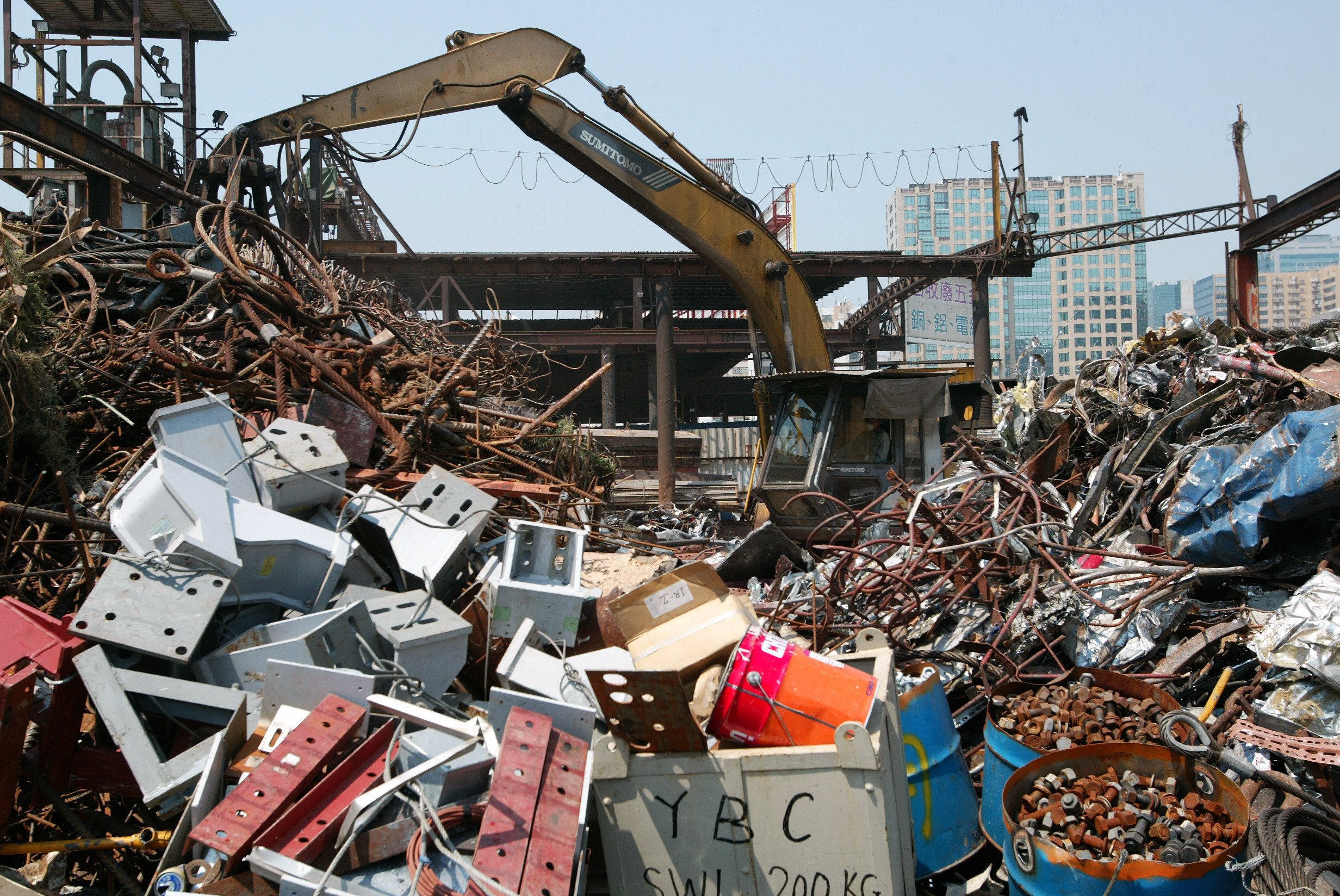 A Hong Kong branch of DBS bank, being renovated in 2004, sent old safe deposit boxes to an industrial crusher, but 83 still contained customers’ items. Photo: SCMP