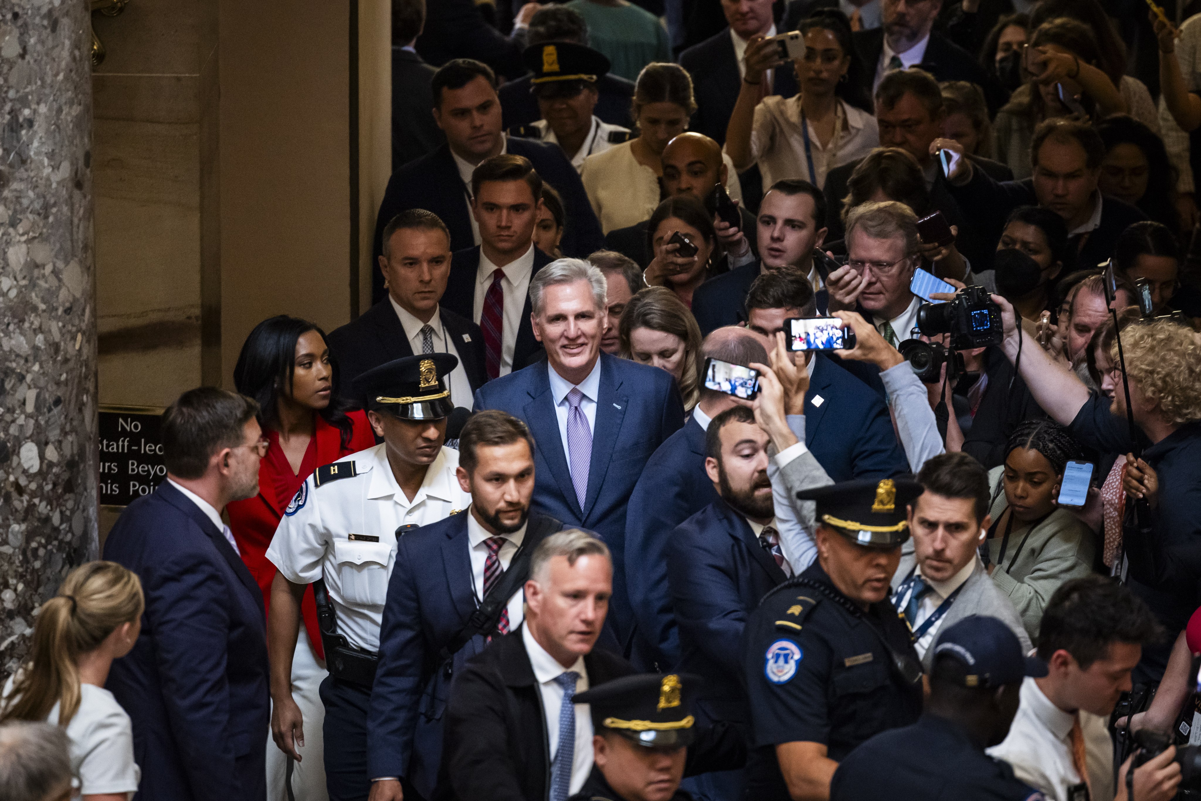Former Speaker of the House Kevin McCarthy (C) walks back to his office after the House of Representatives voted to remove him from his leadership position, October 3, 2023. Photo: EPA-EFE