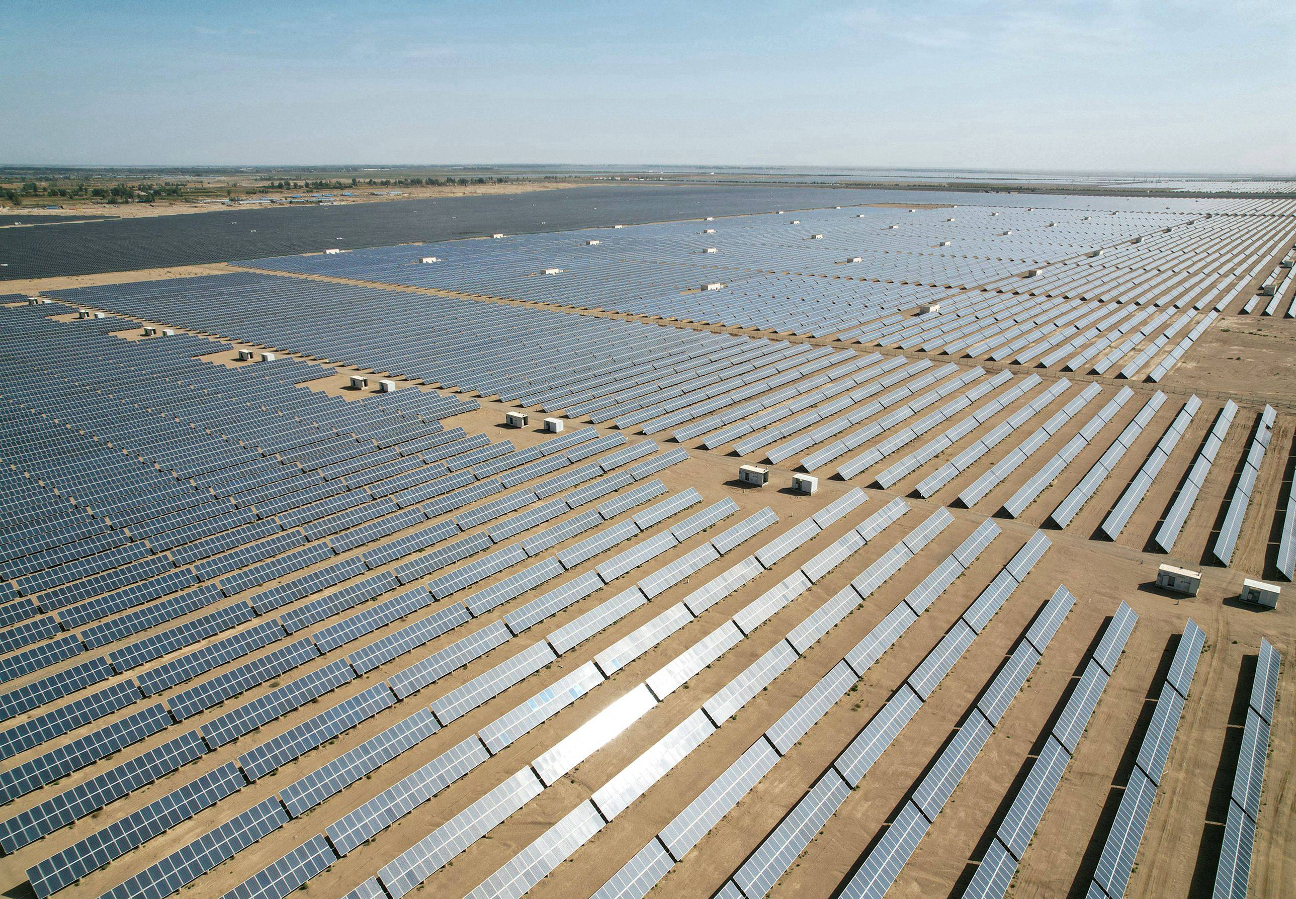Solar panel installations in China’s desert region of Zhangye, Gansu province, show how Qatar can improve its solar energy efforts. Photo: AFP 
