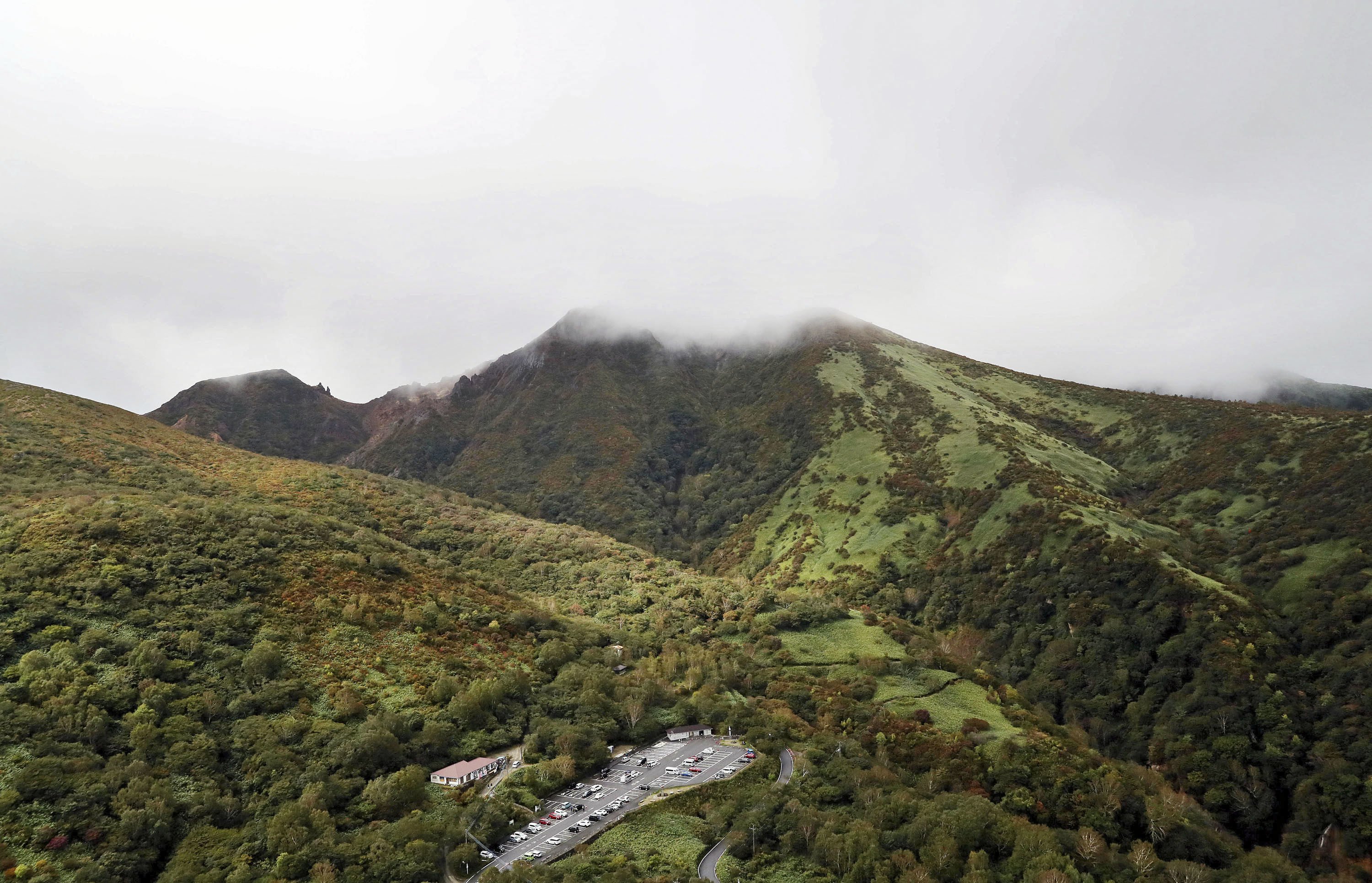 Mt. Asahi in Nasu. The hikers likely lost their way somewhere along the route leading to and from the 1,896-metre peak in Nasu. Photo: Kyodo
