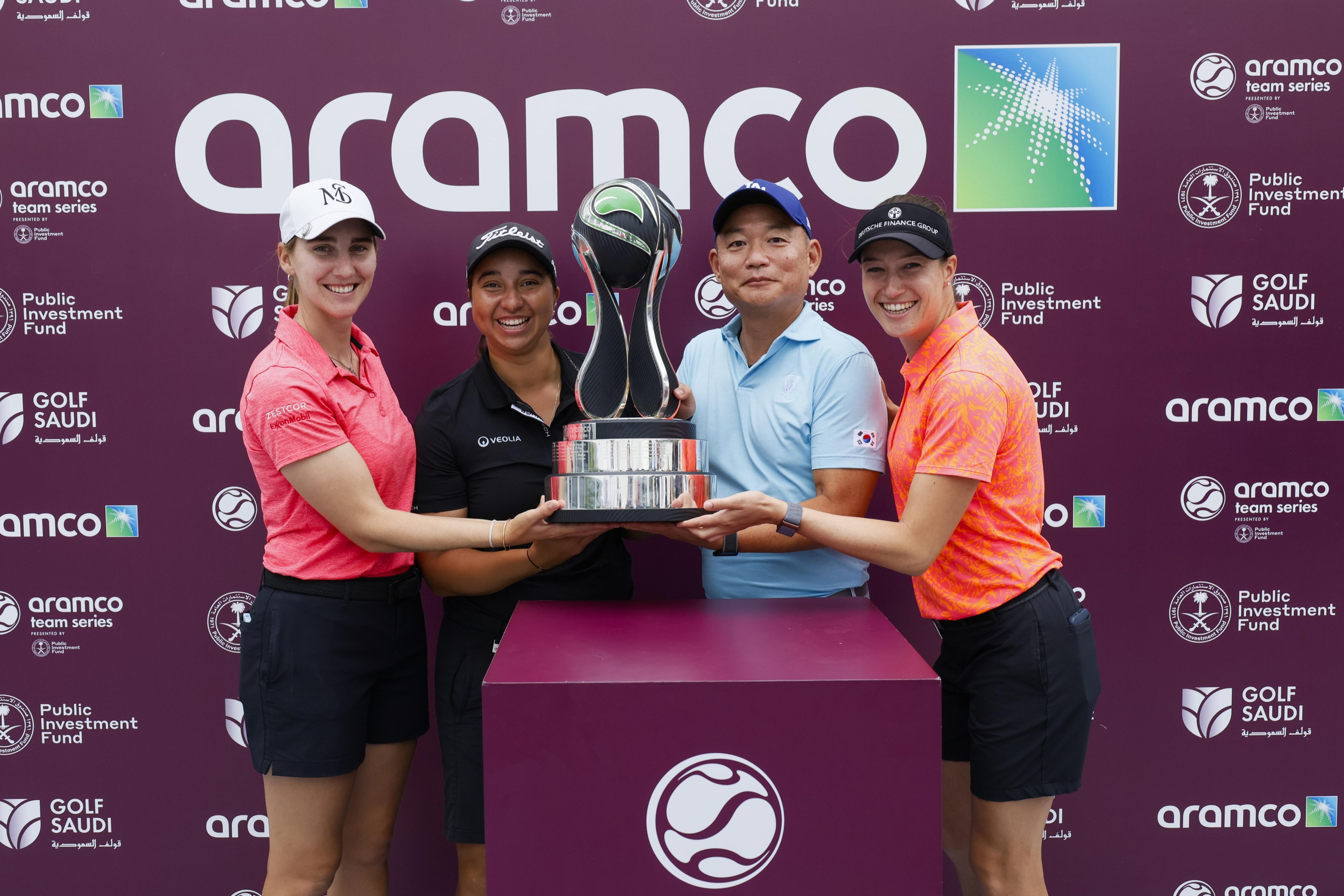 Aramco Team Series Hong Kong winners Team Napoleaova (from left to right) Magdalena Simmermacher, team captain Kristyna Napoleaova, John Hyun and Laura Fuenfstueck. Photo: Aramco Team Series