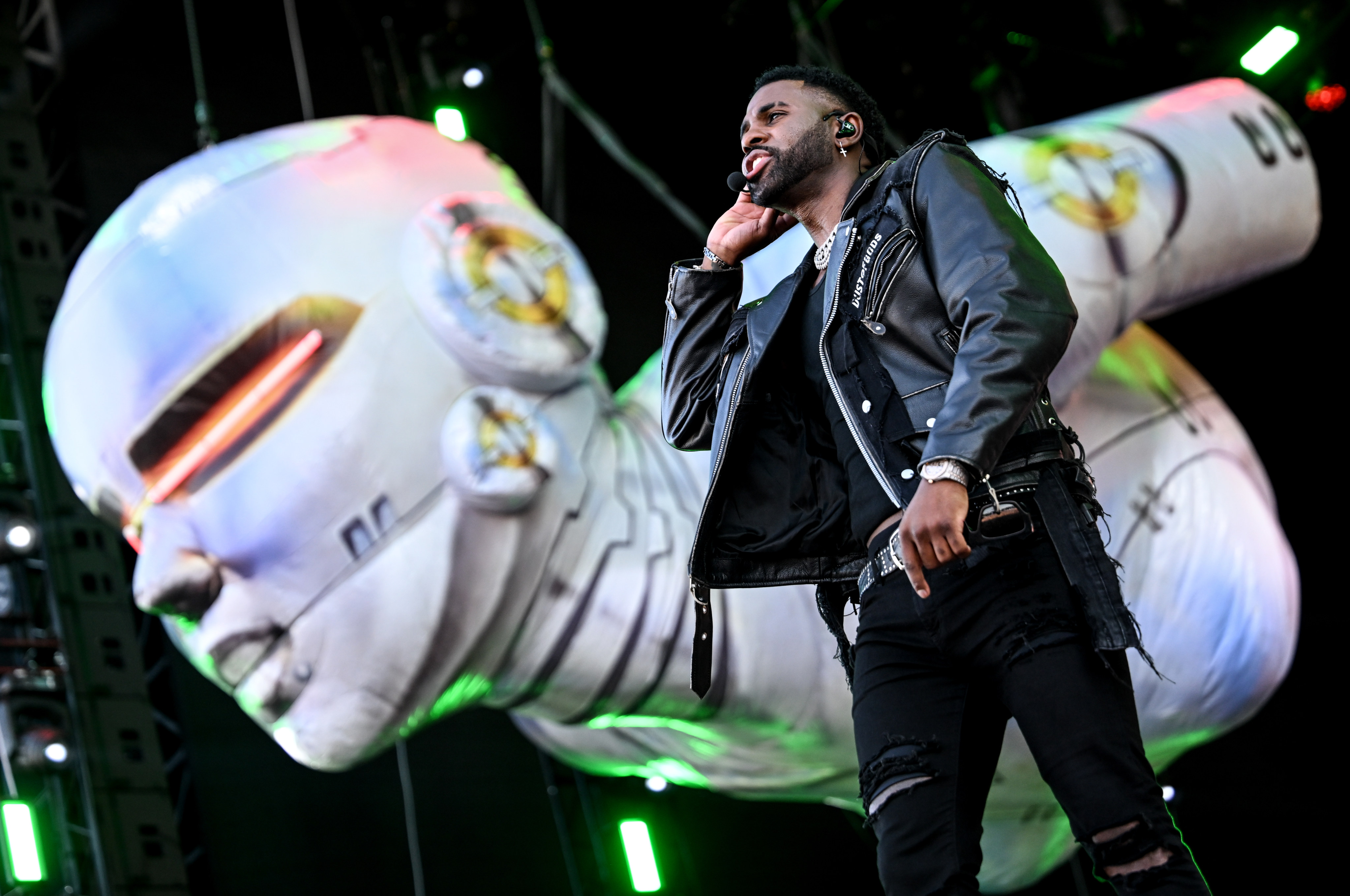 US singer Jason Derulo performs at the Lollapalooza Festival in Berlin on September 10. Photo: dpa