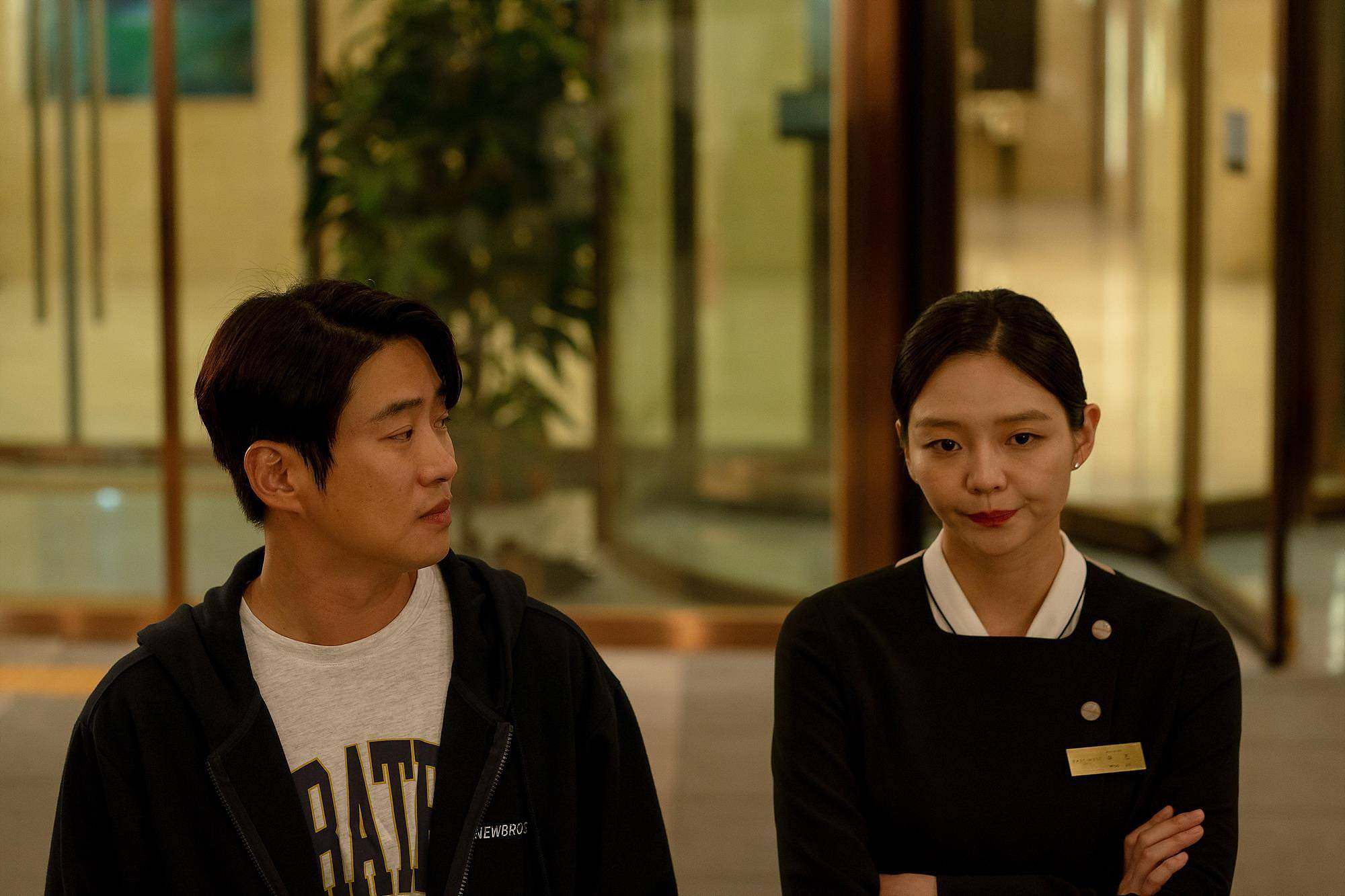 Netflix K-drama review: Doona! – Bae Suzy plays a K-pop superstar