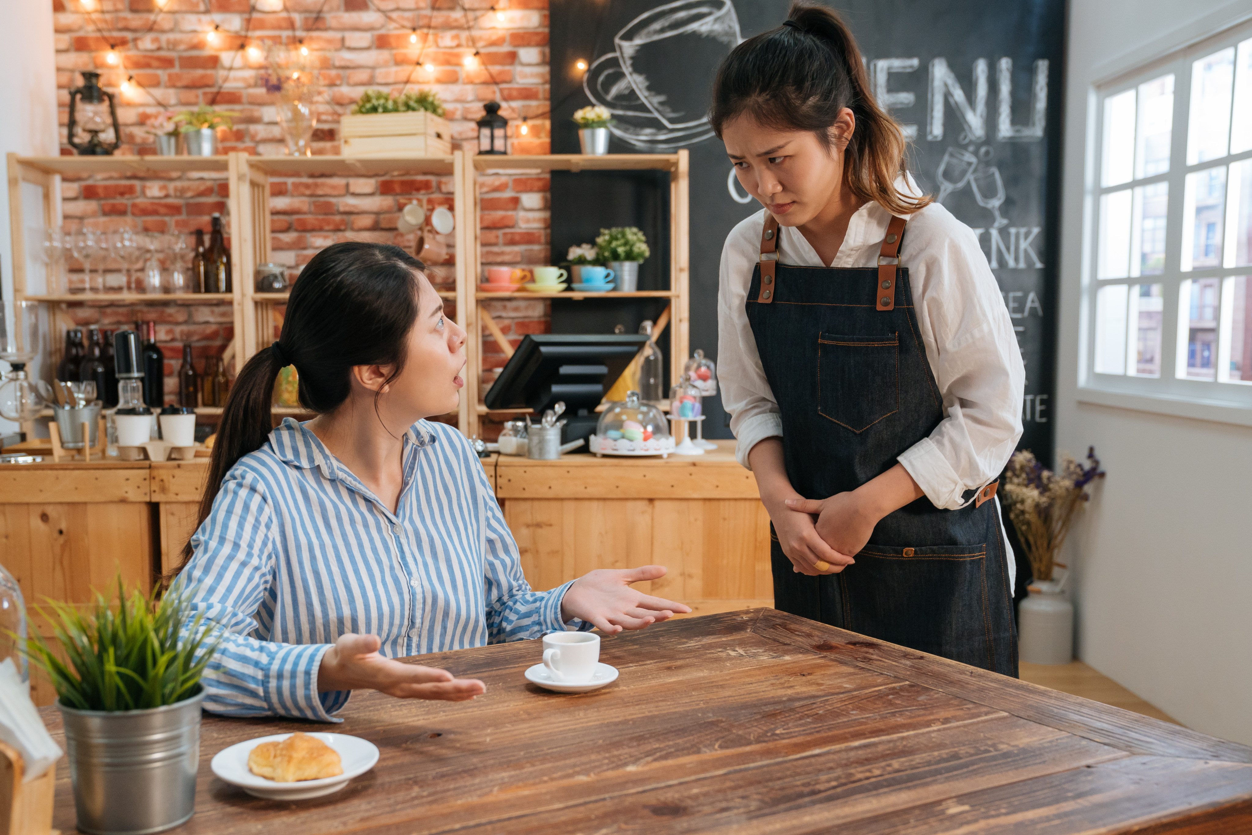 A recent meal in a very busy Hong Kong restaurant with overwhelmed staff meant dishes taking too long to arrive, mistakes on bills, and a whole range of reactions from frustrated diners, from calm to complete Karen. Photo: Shutterstock