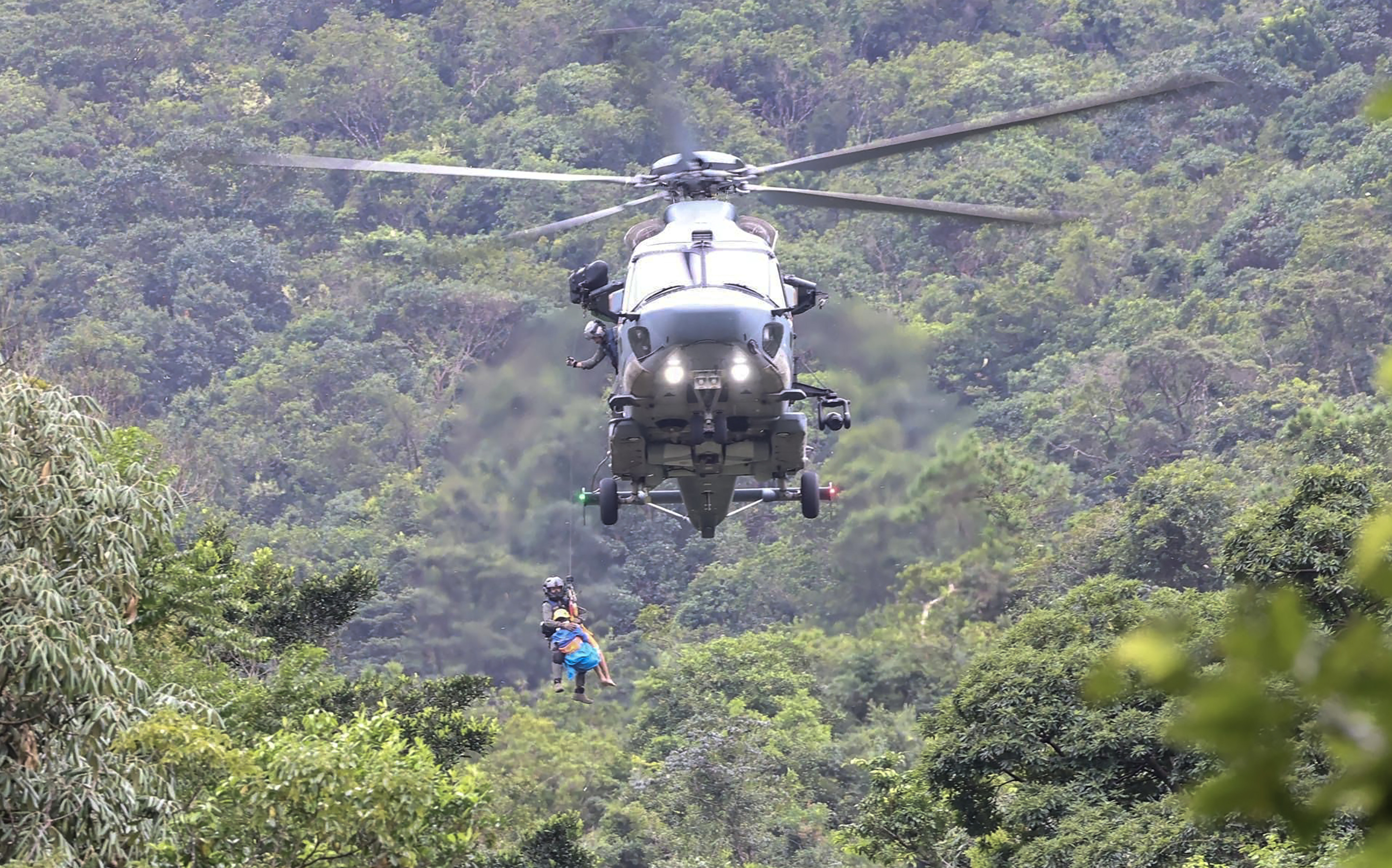 Matthew Tsang is rescued at Ma On Shan Country Park after a seven-day search. Photo: Handout 
