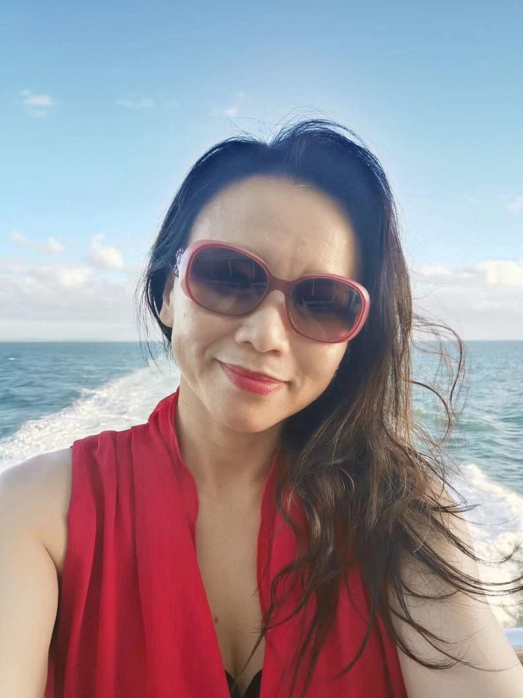 Australian journalist Cheng Lei poses for a selfie at an unknown location in an undated picture obtained by Reuters on Wednesday. Photo: Nicholas Coyle/Handout via Reuters