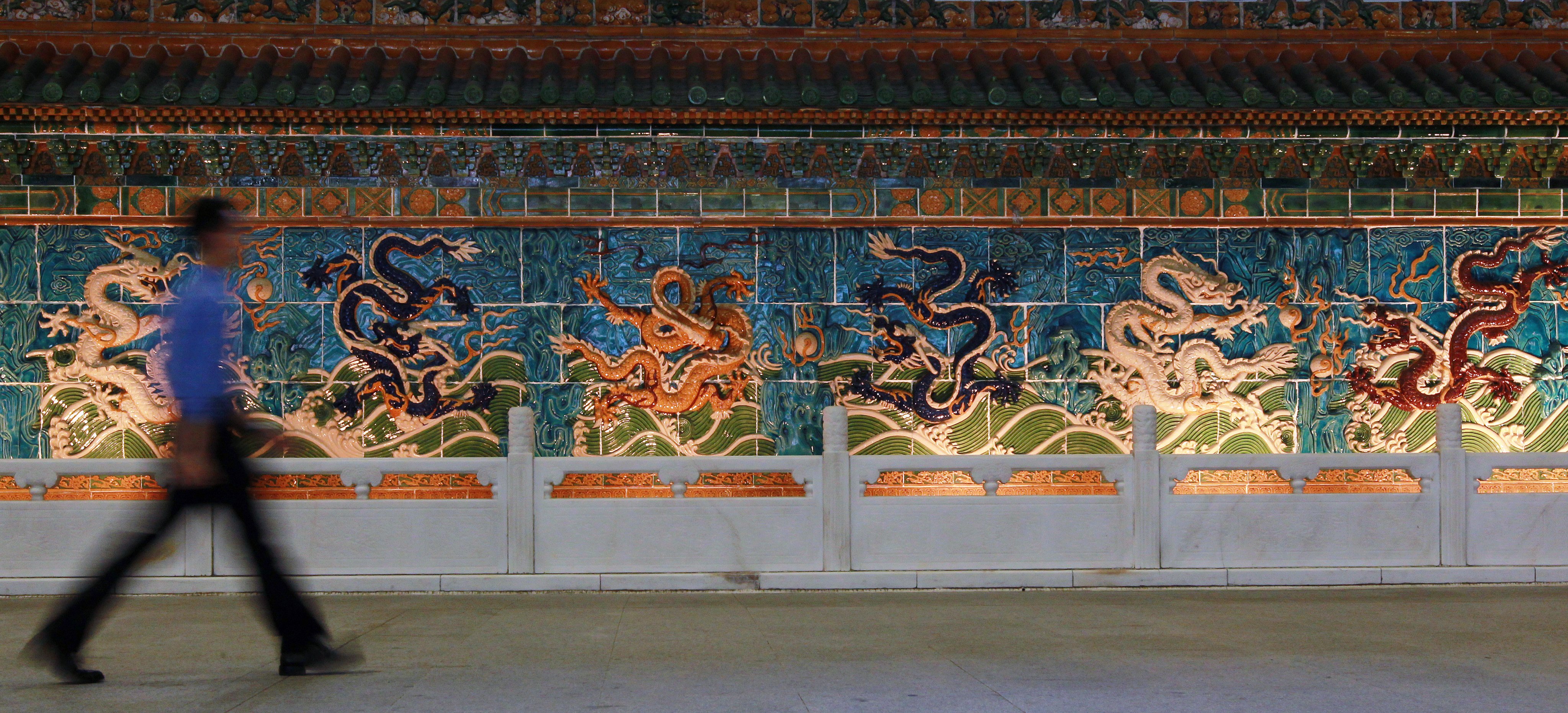 The Nine Dragon Wall at the China Resources Buildings in Wan Chai 