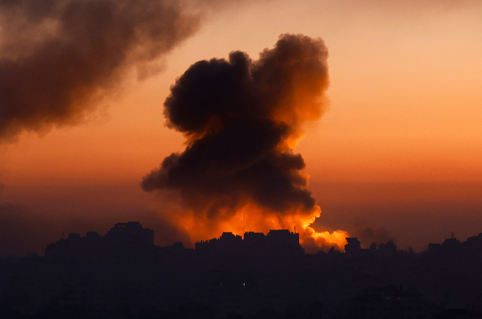 Smoke billows in Gaza following Israeli strikes amid the ongoing conflict between Israel and the Palestinian Islamist group Hamas. Photo: Reuters
