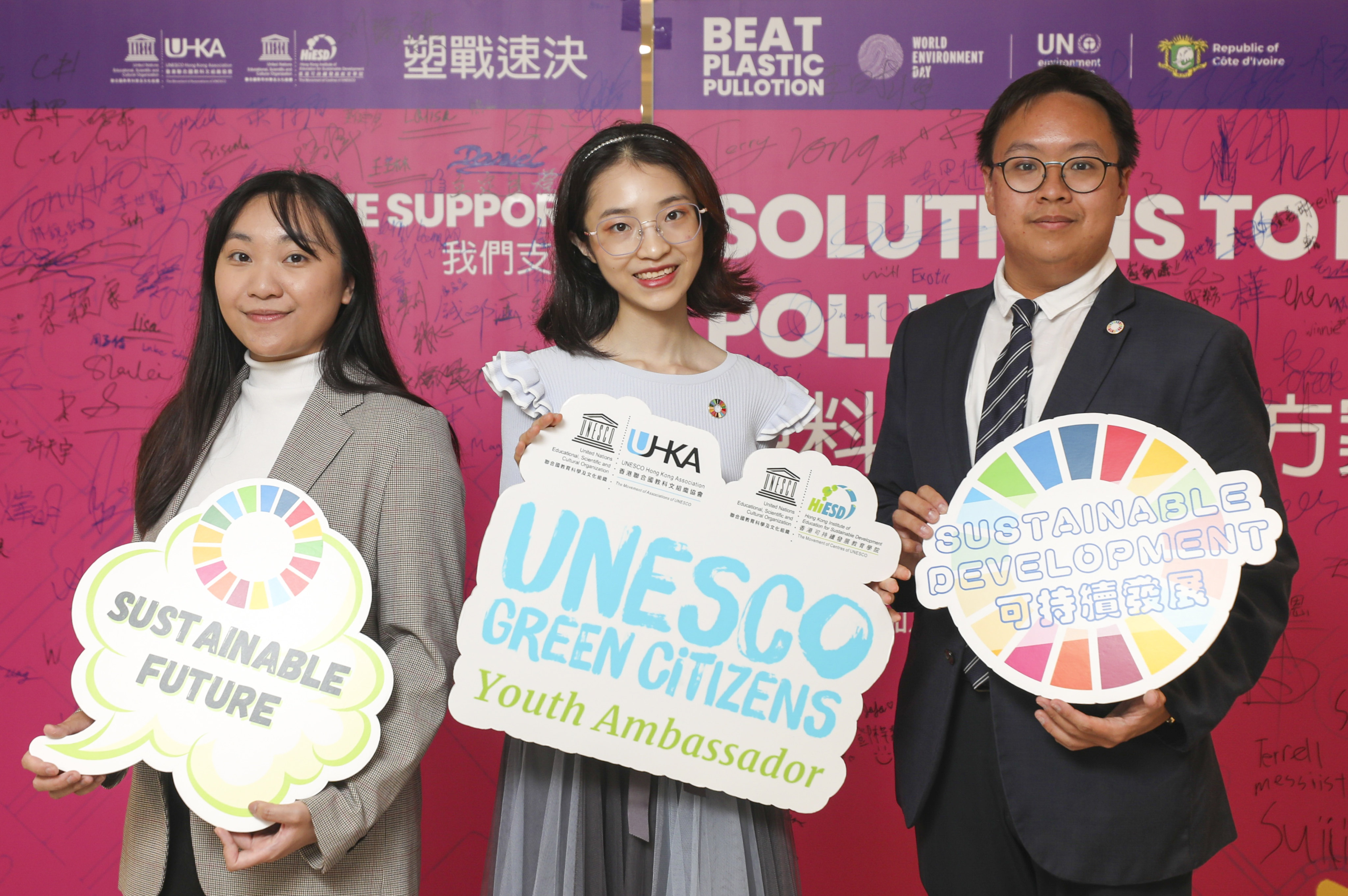 Alisha Kwan (left) and Pagiel He (right) share about their experiences as Green Citizens Youth Ambassadors. Photo: Xiaomei Chen