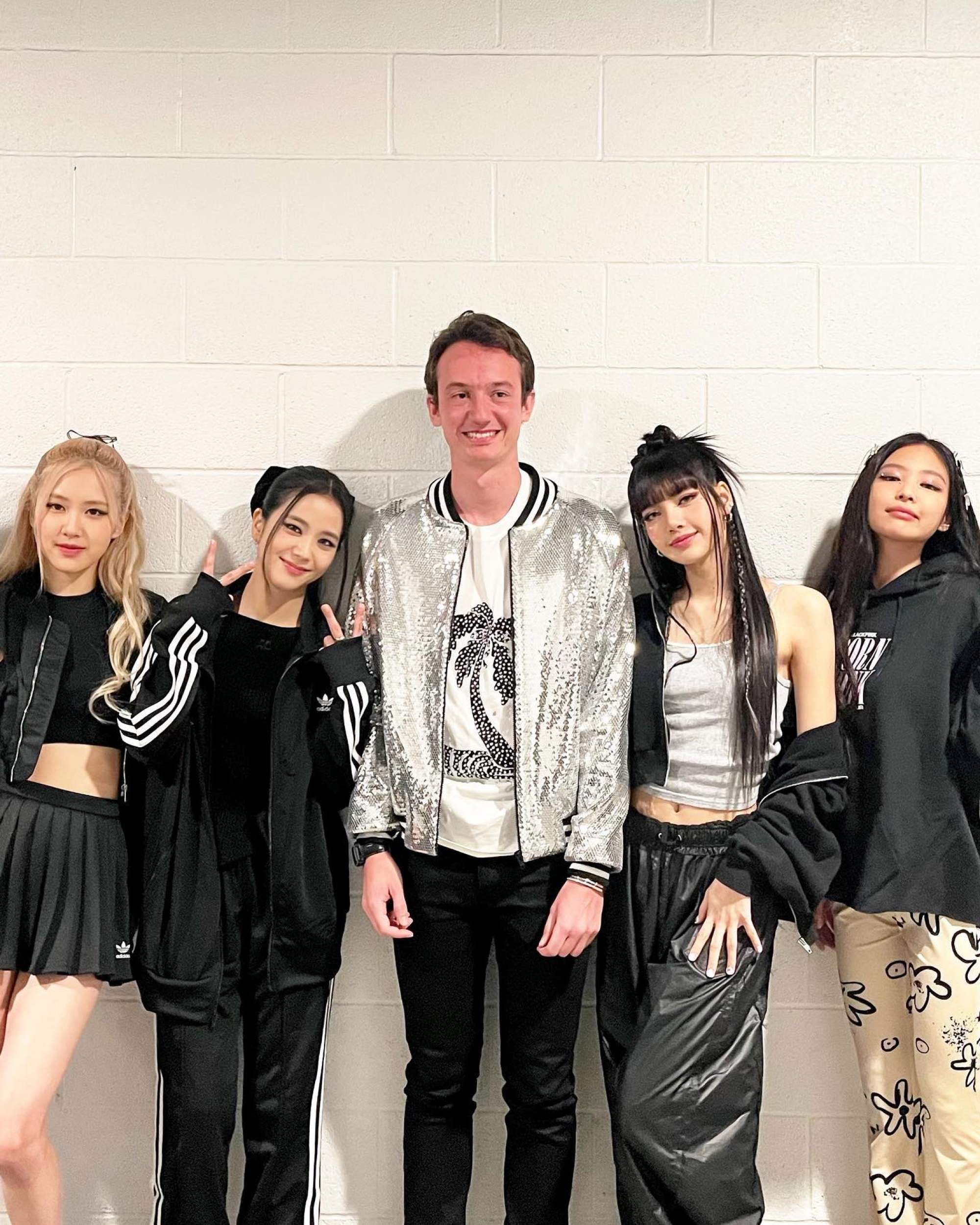 Lisa x Frédéric Arnault dating rumours stoked by Blackpink star's birthday  pic with dad
