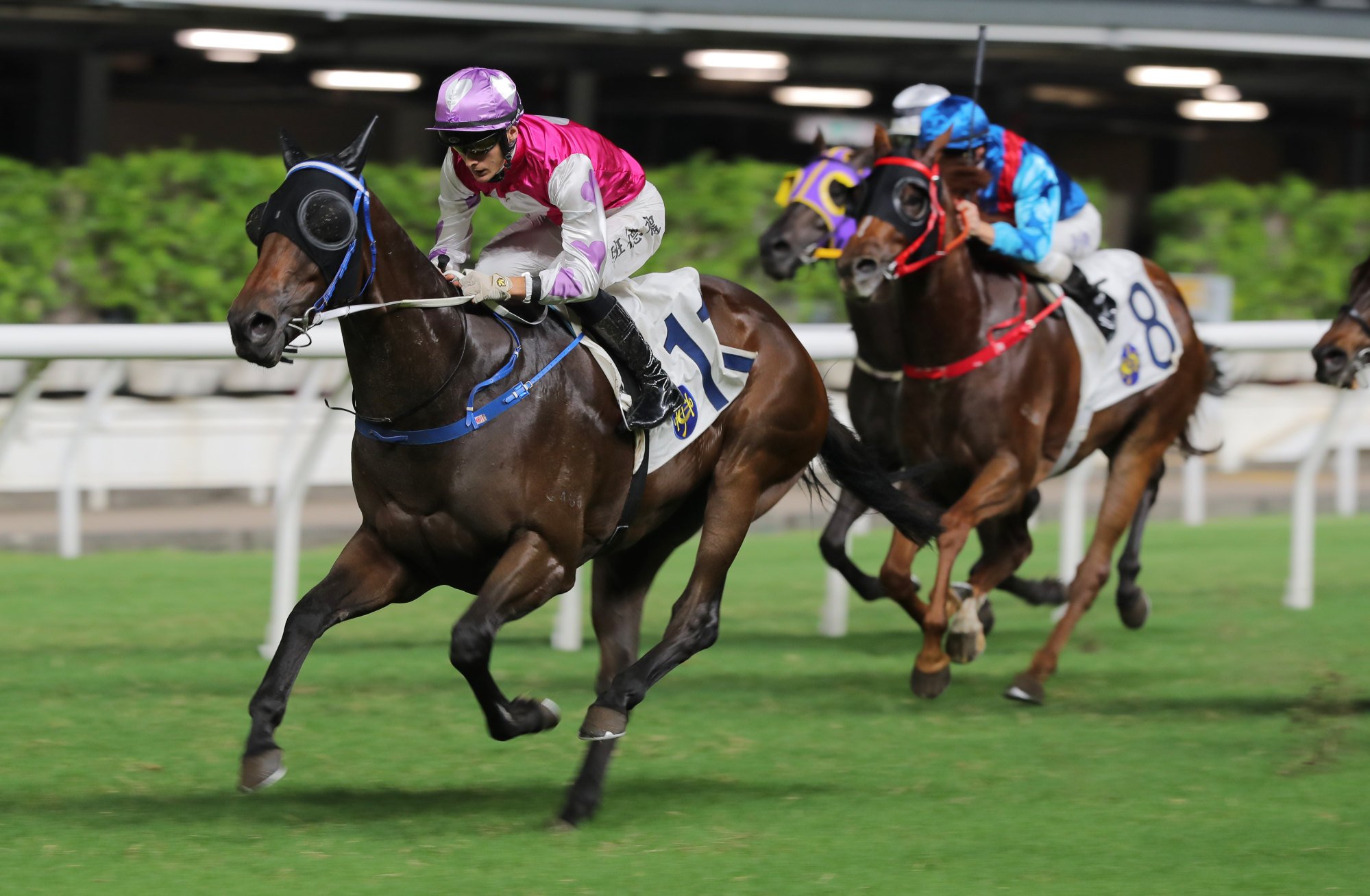 Harry Bentley rides M Unicorn to his wide-margin victory at Happy Valley on September 27.