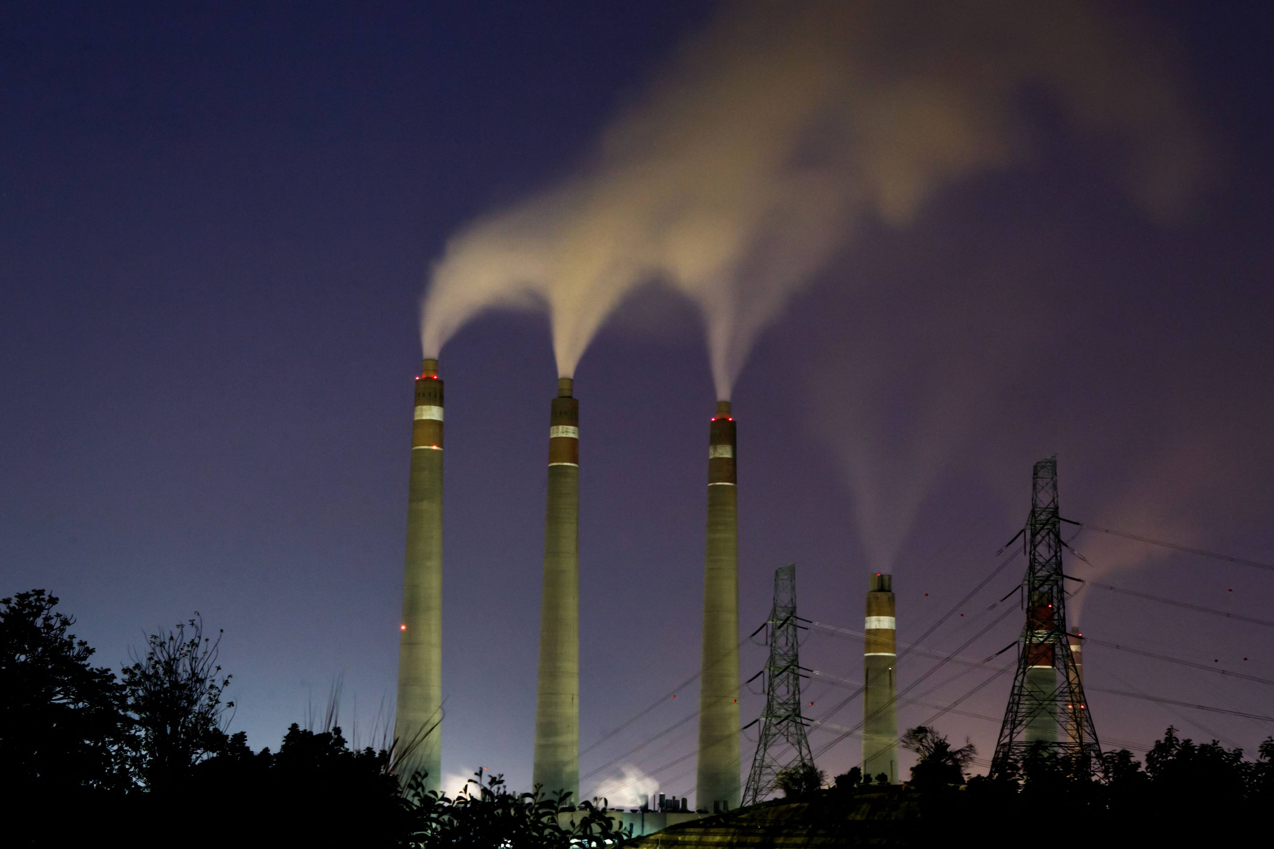 Smoke rises from chimneys at the Suralaya coal-fired power plant in Cilegon, Indonesia, on September 14, 2023. Photo: AFP