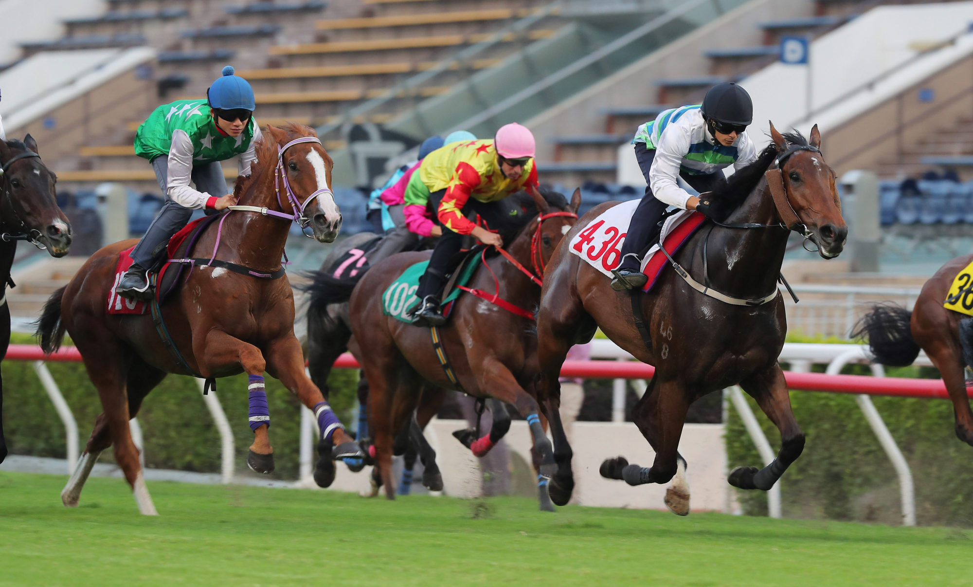 Voyage Bubble (right) stretches out at Tuesday morning’s Sha Tin trials.