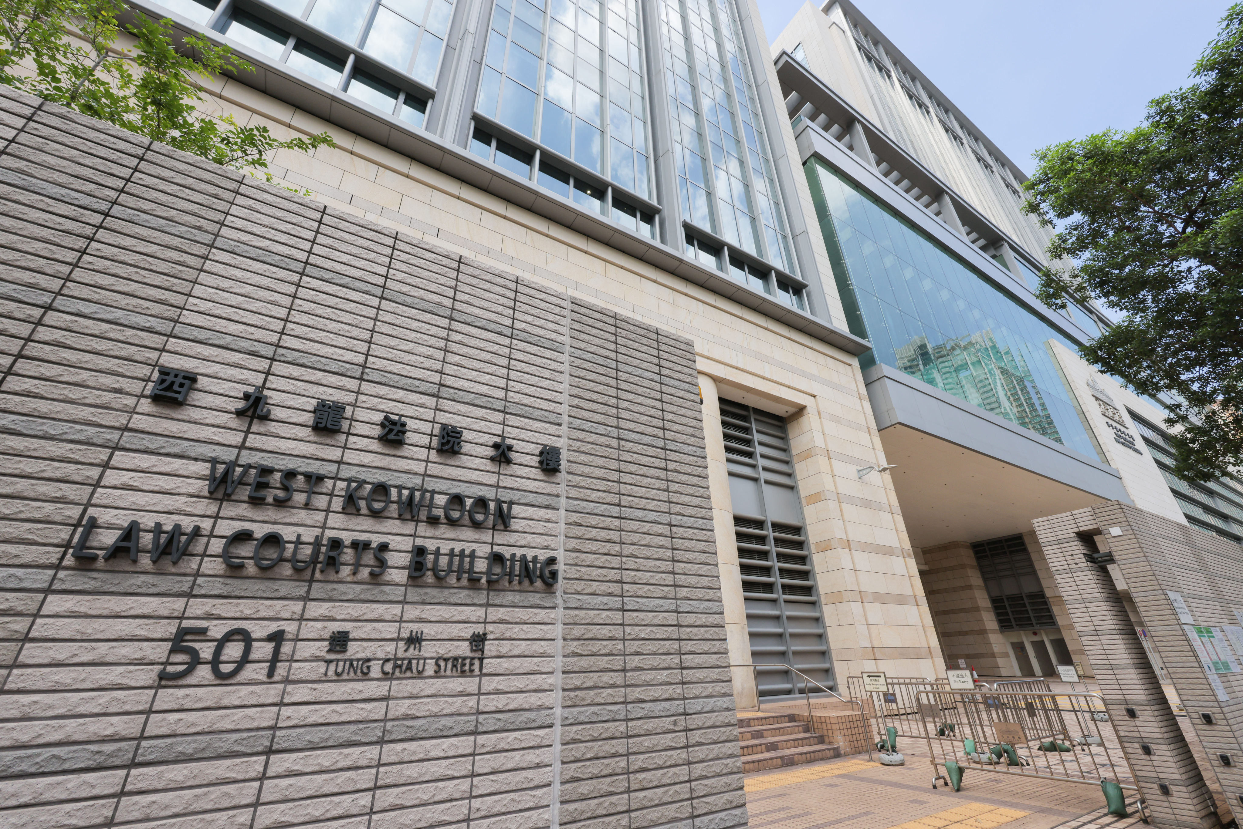 A single mother was sentenced to probation for 1½ years at the West Kowloon Court over the abuse of her eight-year-old son. Photo: Jelly Tse