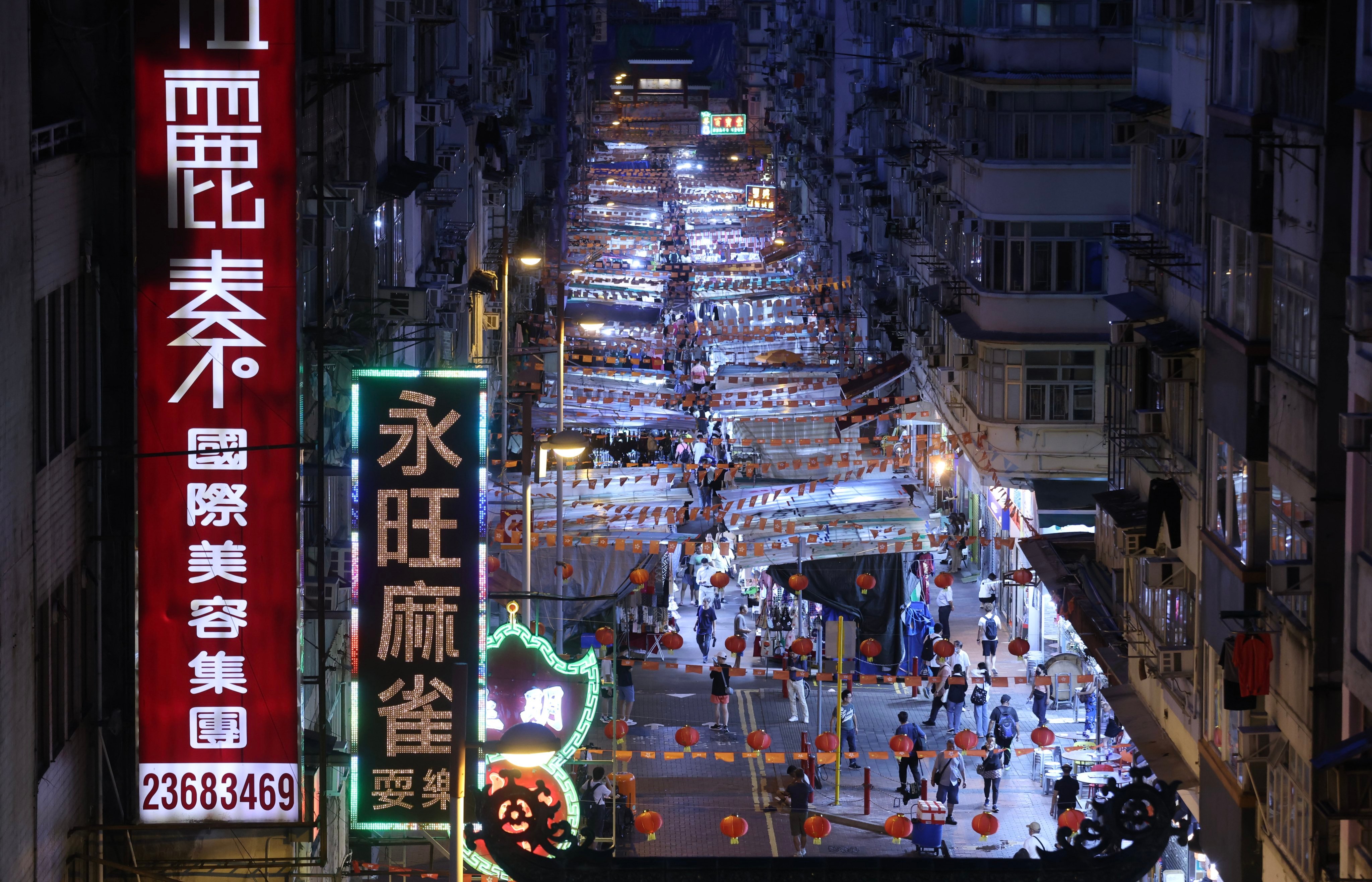 The night market on Temple Street is undergoing a revival effort. Photo: Jonathan Wong