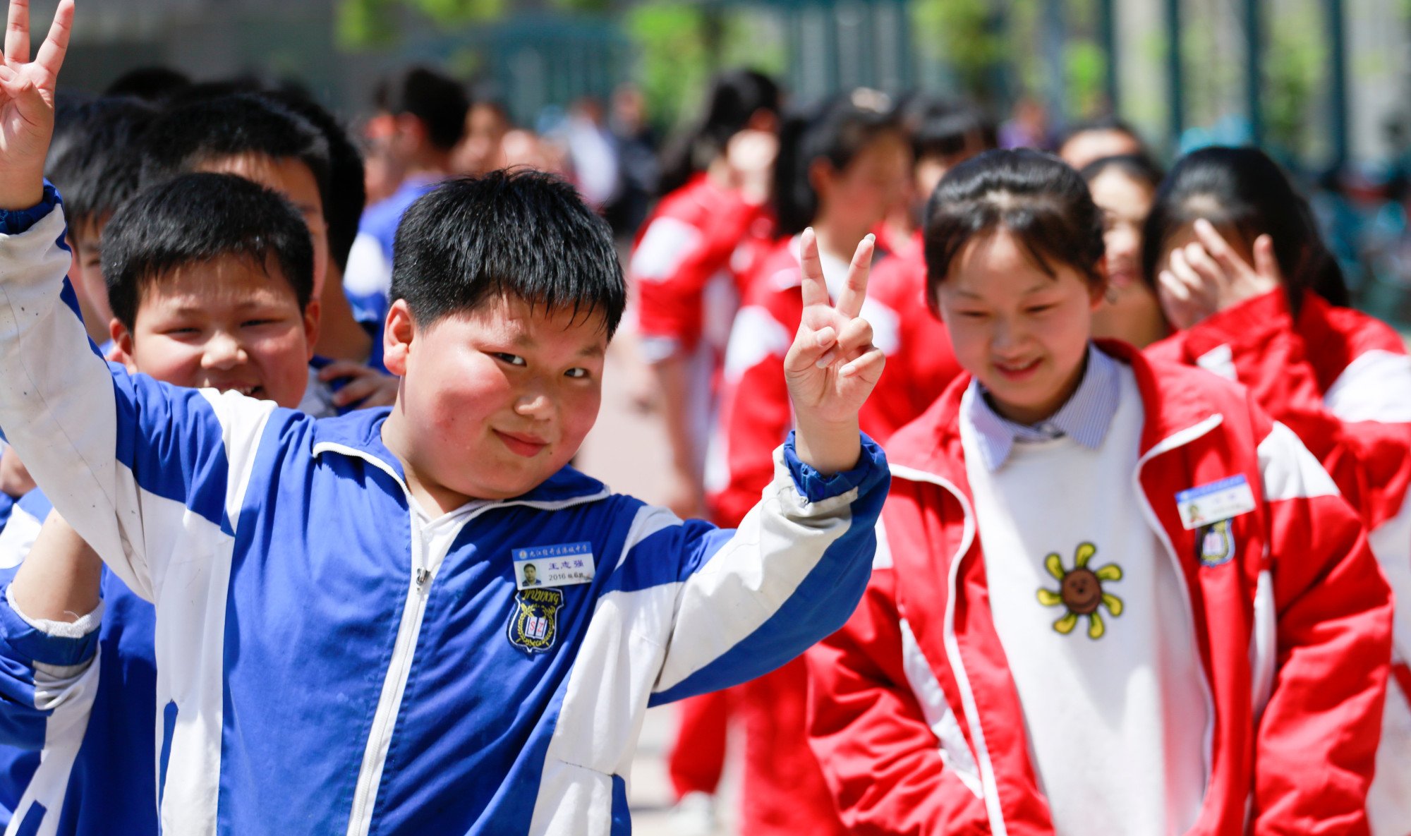 SCHOOL KIDS CARRY LV BAG TO SCHOOL. $14,000