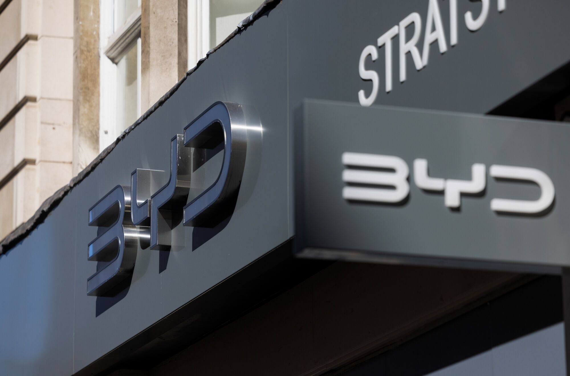 Bernard Arnault Places $538 Million Bet on Booming LVMH Stock