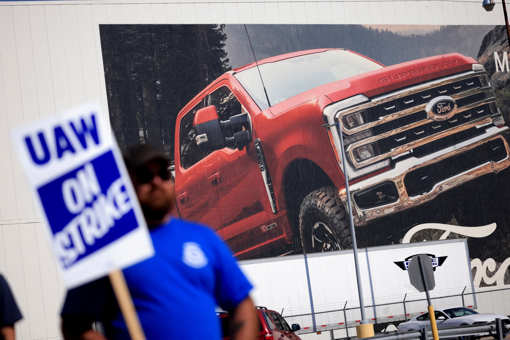 A picket near Ford’s Kentucky truck plant in Louisville in October. Photo: Reuters