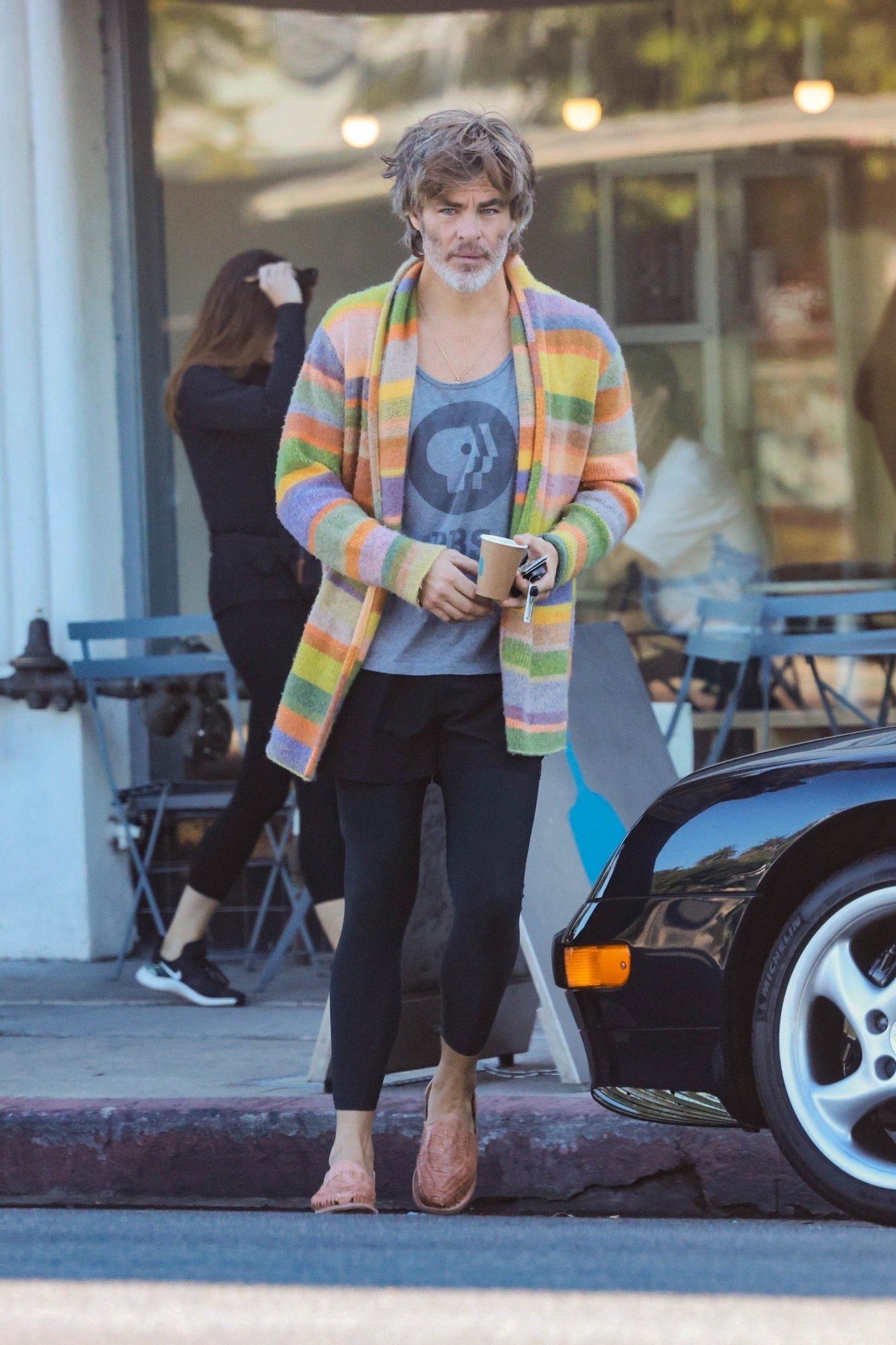 Chris Pine out and about in Los Angeles in a striped cardigan from The Elder Statesman paired with shorts and leggings. Photo: @TrekkieKindTrekker/Twitter