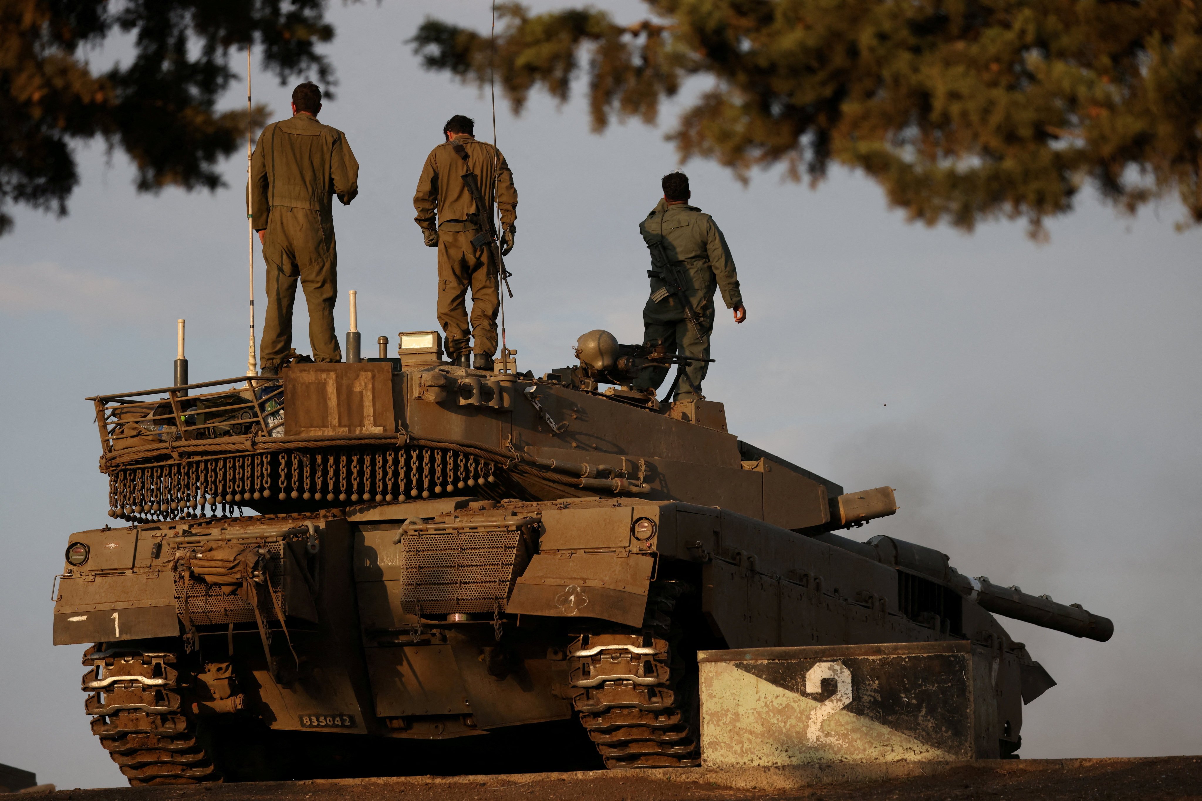Israeli soldiers take part in a military drill near the border between Israel and Syria at the Israeli-occupied Golan Heights on Thursday. Photo: Reuters