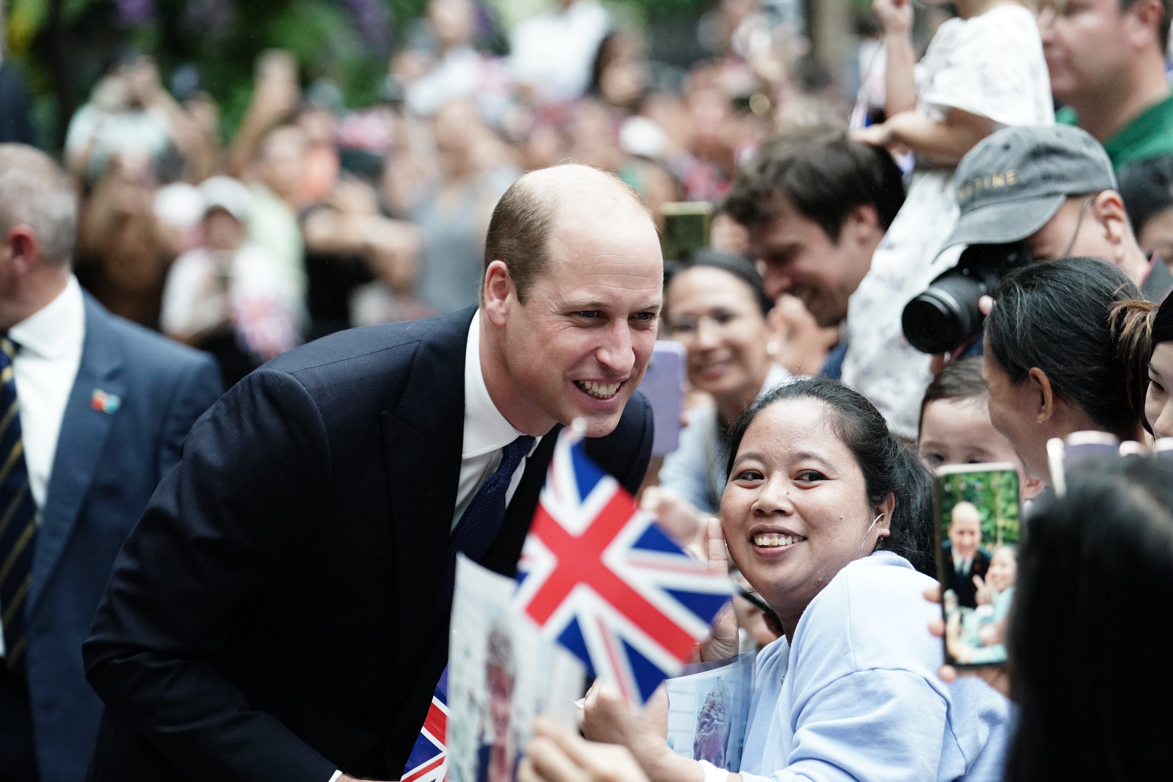 Prince William greets well-wishers as he arrives at Jewel Changi Airport in Singapore on Sunday, ahead of the third annual Earthshot Prize Awards ceremony. Photo: PA Wire / dpa