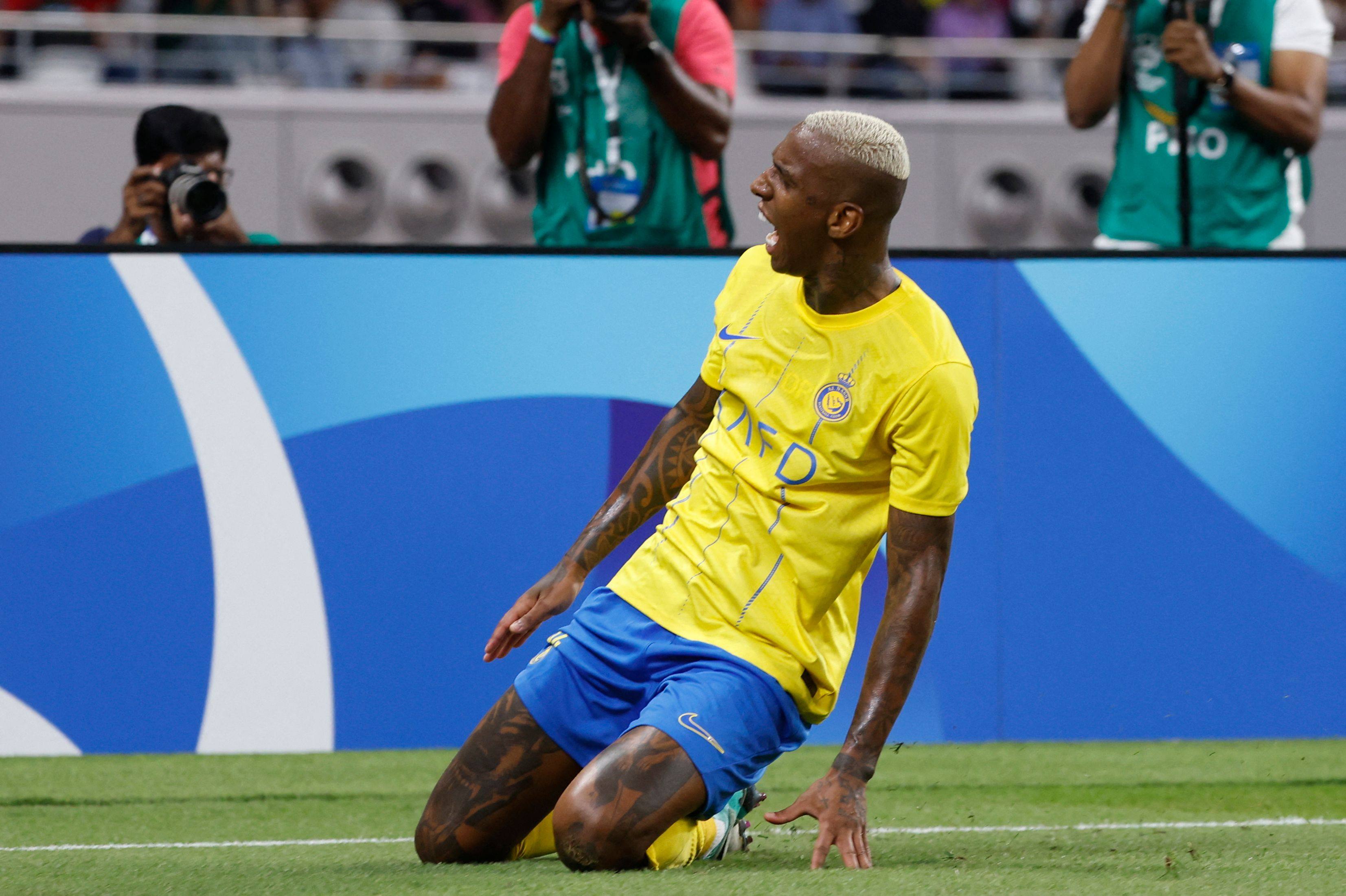 Al Nassr’s Brazilian striker Anderson Talisca scores three goals in 65 minutes against Qatar’s Al Duhail. Photo: AFP