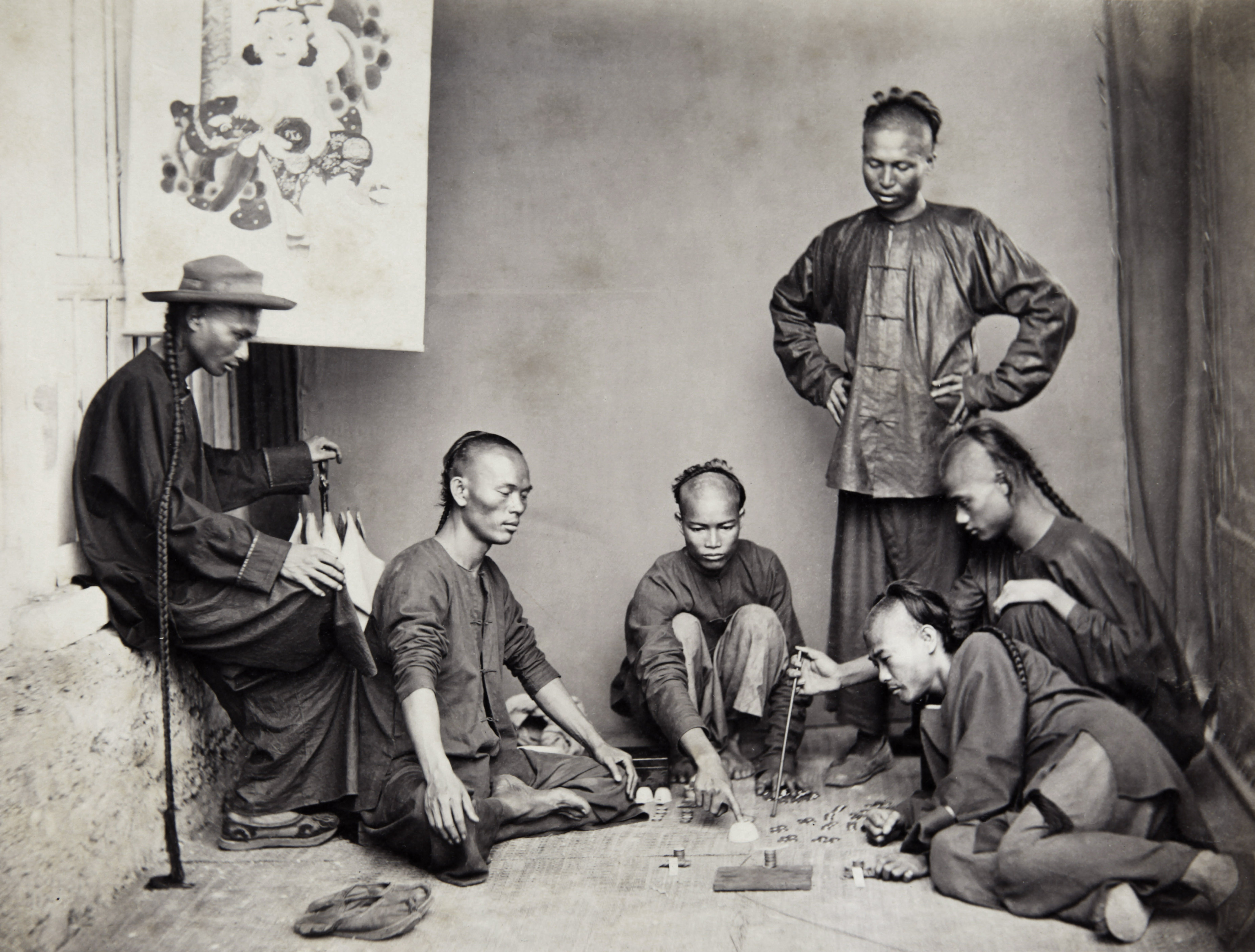Street gambling in Canton (nowadays called Guangzhou) in southern China circa 1868. Chinese emperors decreed harsh punishments for gamblers, including beheading under Song dynasty rule. Photo: Getty Images