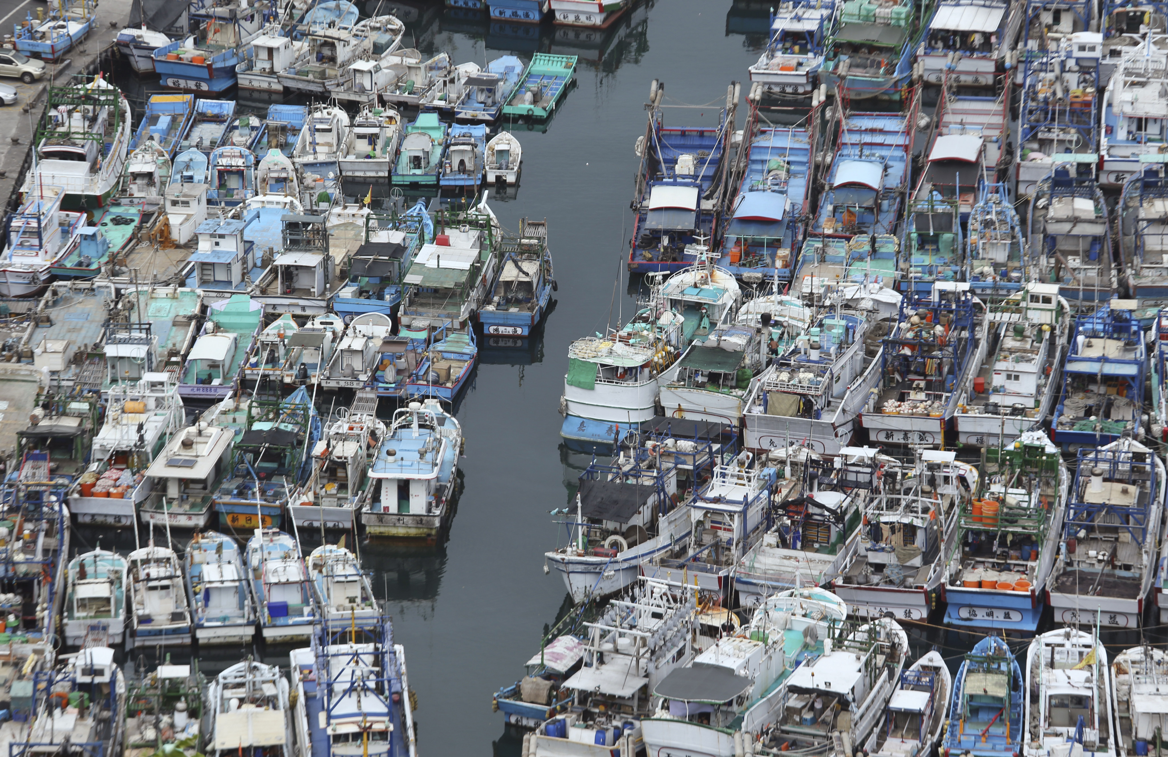 Taiwanese fishing boat operators have been reminded that they face fines and seizures if they are caught using the mainland’s satellite-based navigation system BeiDou. Photo: AP