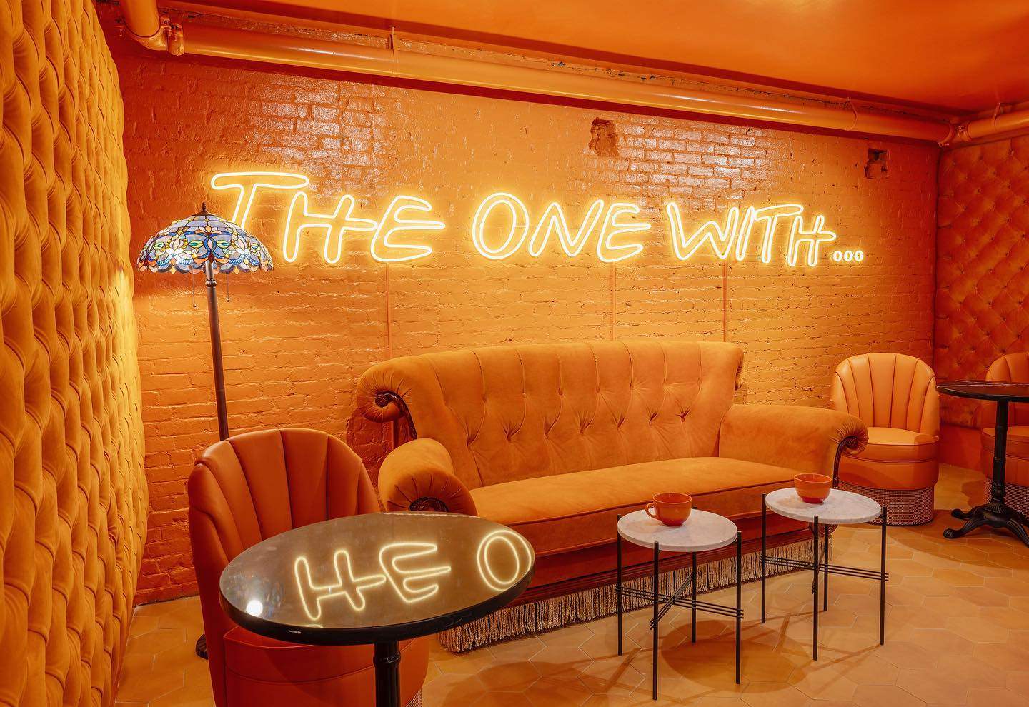 The Central Perk coffee shop in Boston in the United States, a tribute to the “Friends” sitcom whose main characters hung out at Central Perk, has opened, and features a replica of the orange sofa from the long-running show. Instagram / @centralperk 