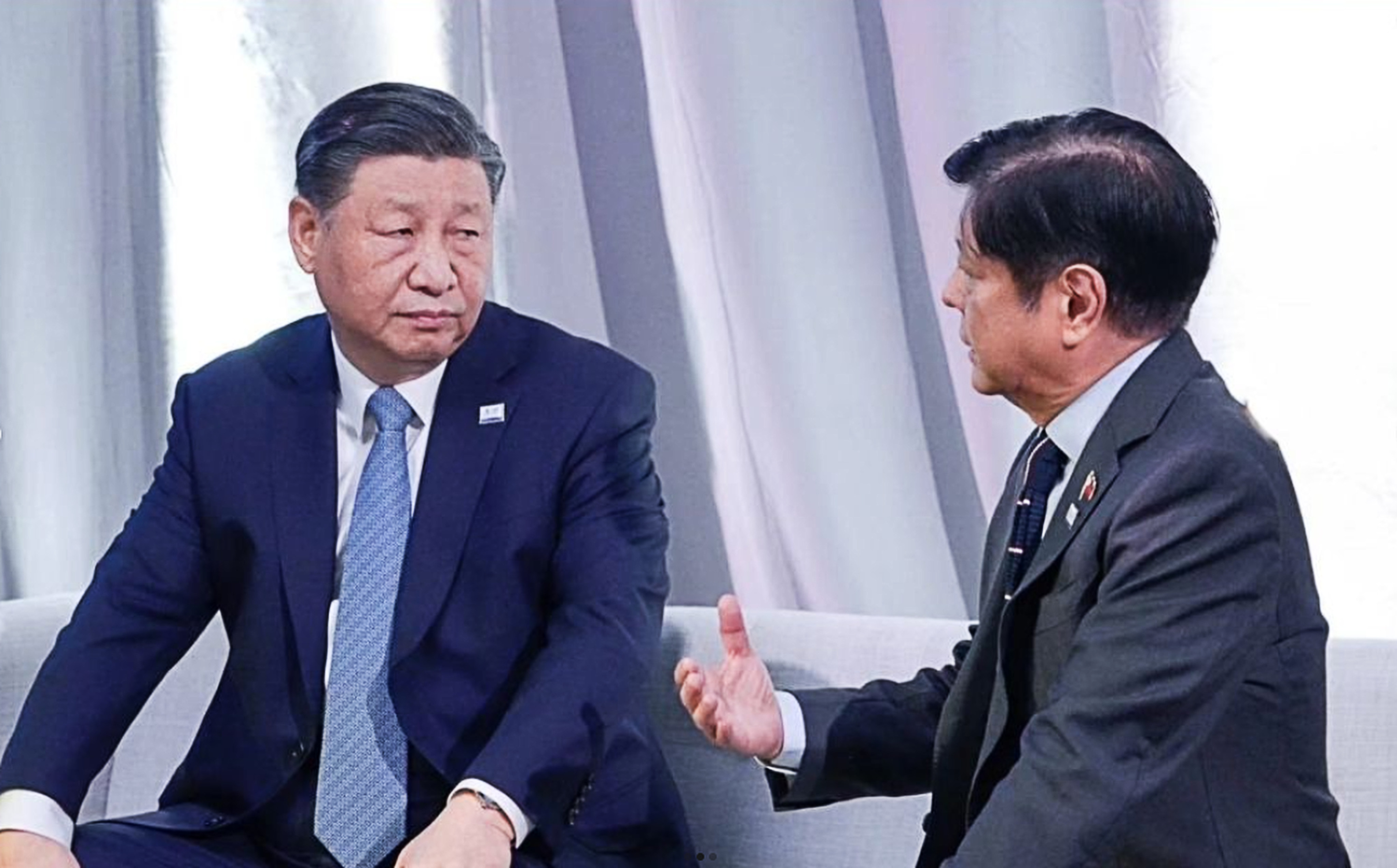 Philippine President Ferninand Marcos Jnr meets Chinese counterpart Xi Jinping on the Apec sidelines in San Francisco on Friday. Photo: Instagram/ @bongbongmarcos