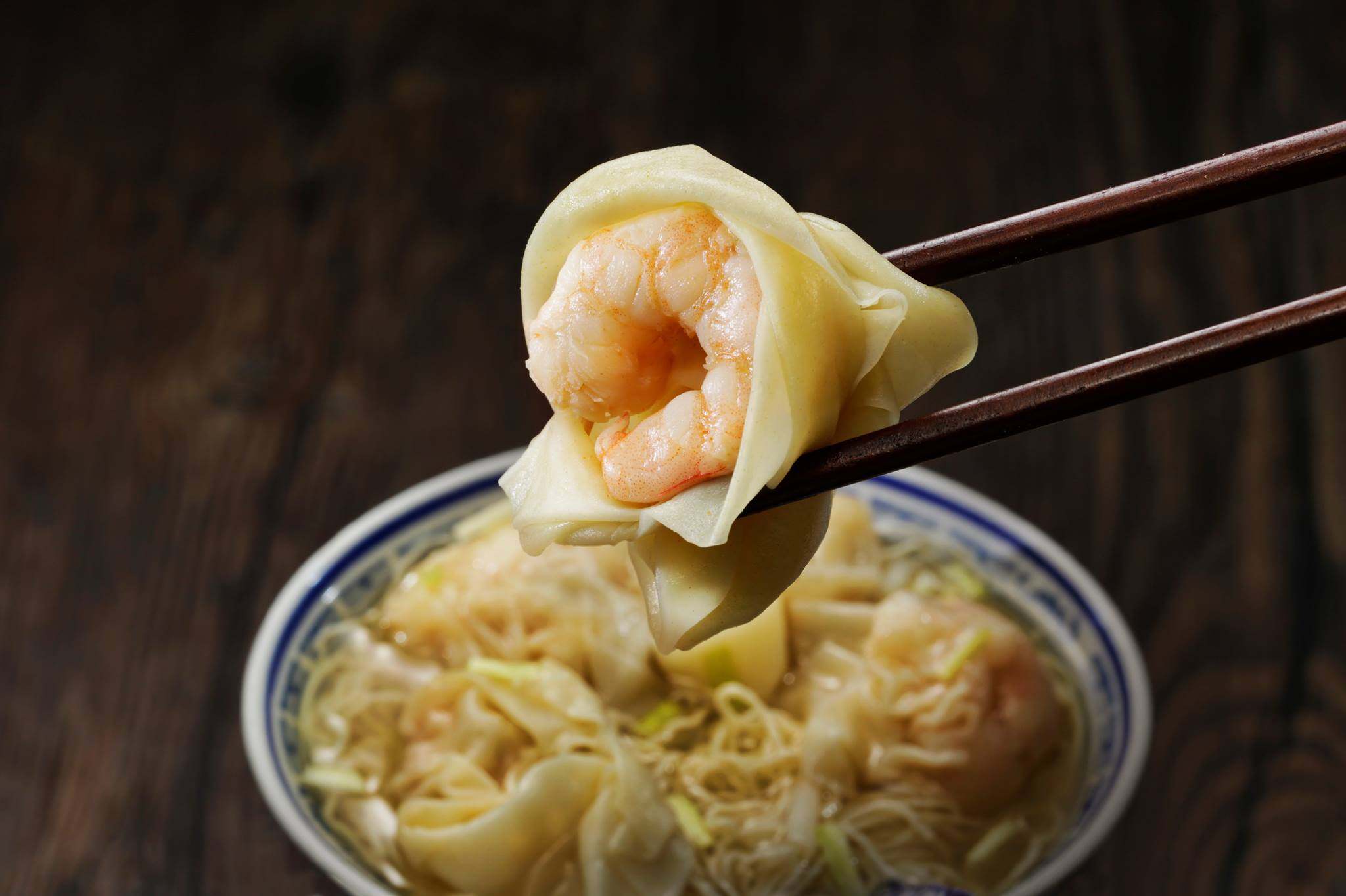 Signature shrimp wonton noodles at Mak’s Noodle. Photo: Mak’s Noodle