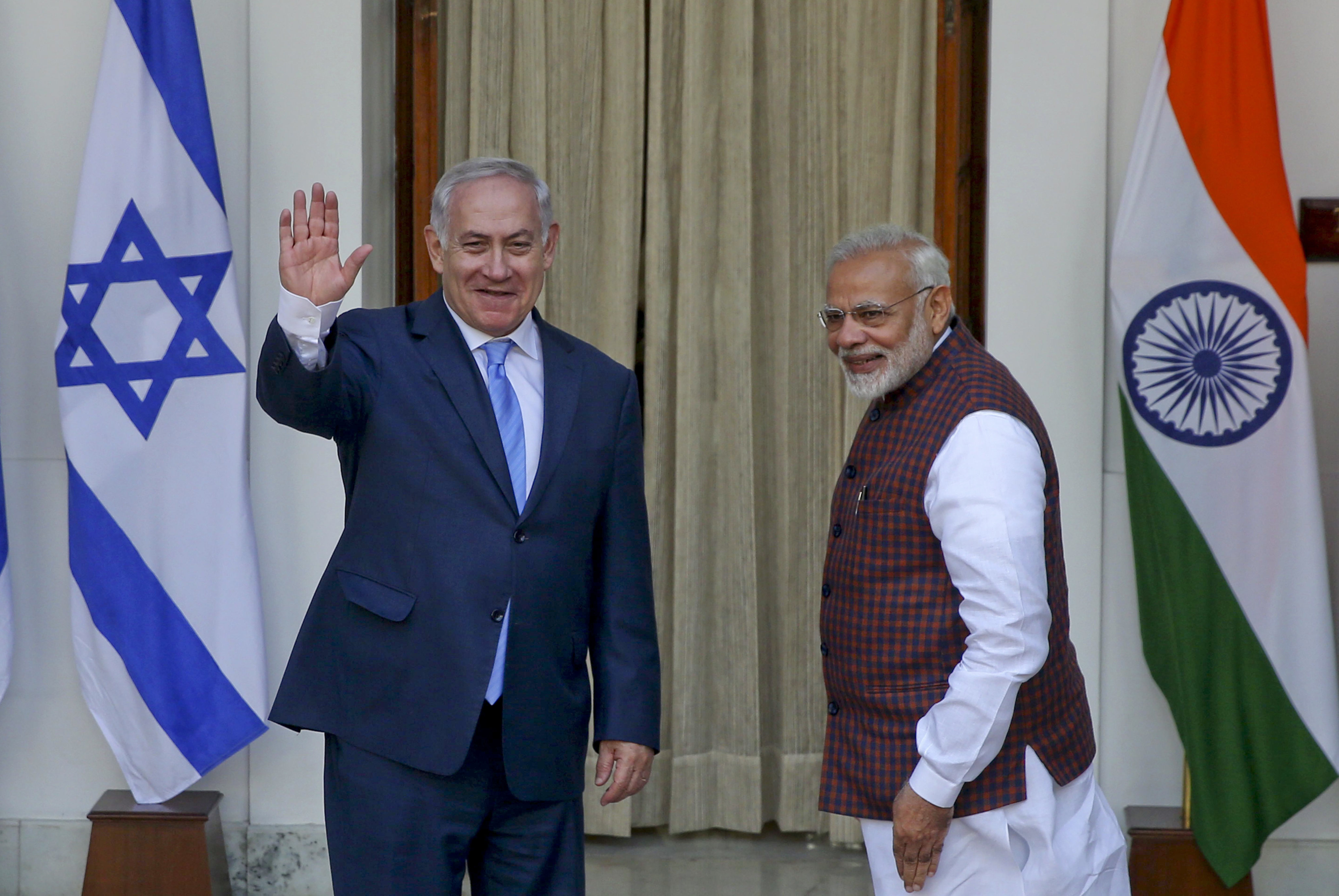 India’s Prime Minister Narendra Modi (right) and Israeli Prime Minister Benjamin Netanyahu meet in New Delhi on January 15, 2018. Photo: AP