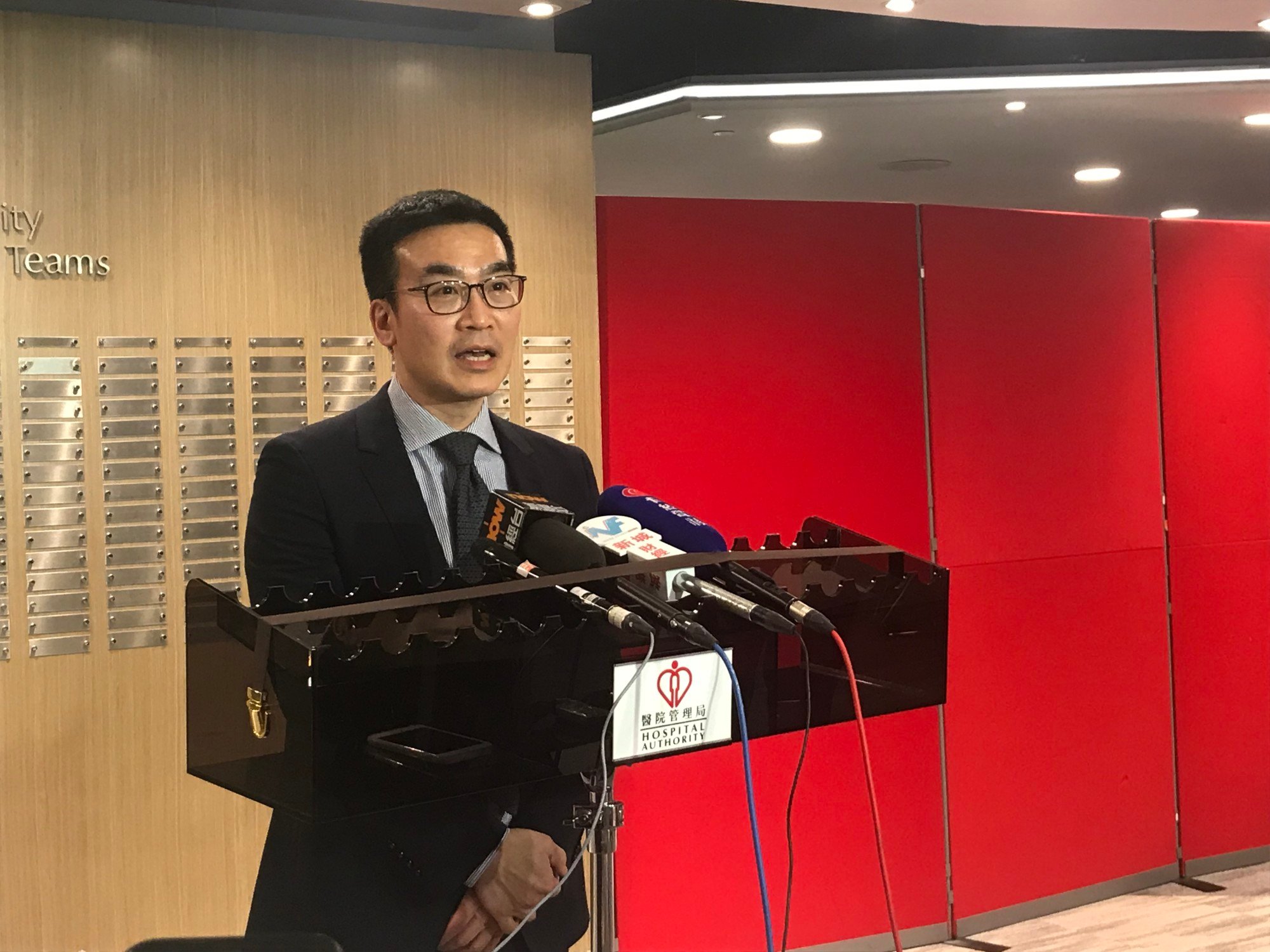 L’Autorità ospedaliera di Hong Kong mette in guardia dall’aumento del numero di batteri resistenti agli antibiotici e ricorre all’intelligenza artificiale per combattere l’uso eccessivo di antibiotici.