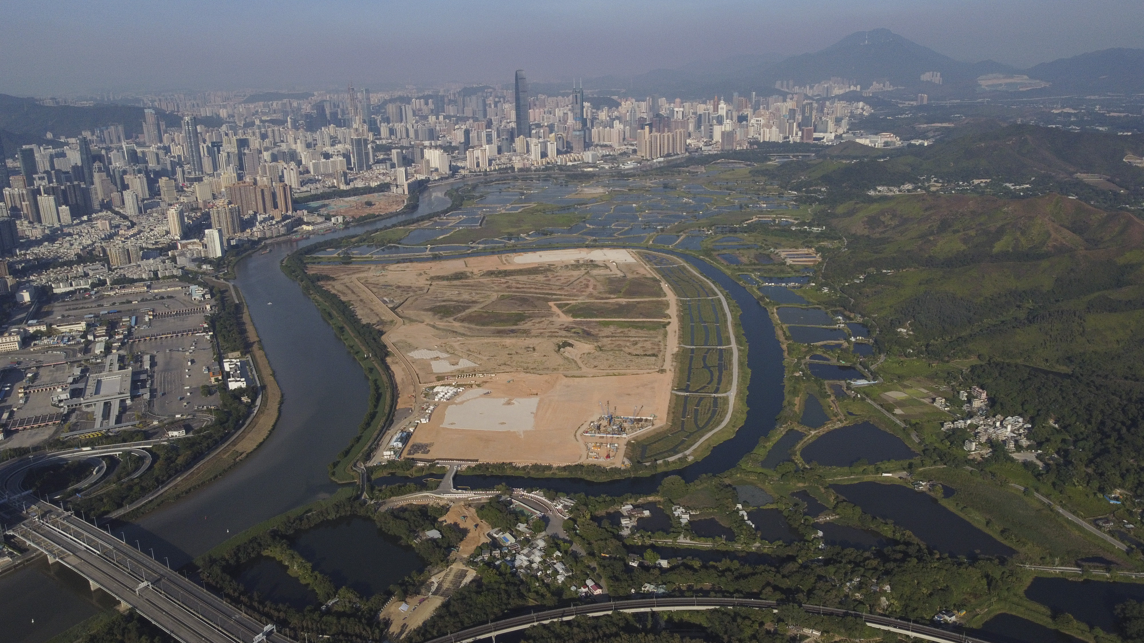 The new centre will be located in a tech hub at the Lok Ma Chau Loop, near the border with mainland China. Photo: Martin Chan