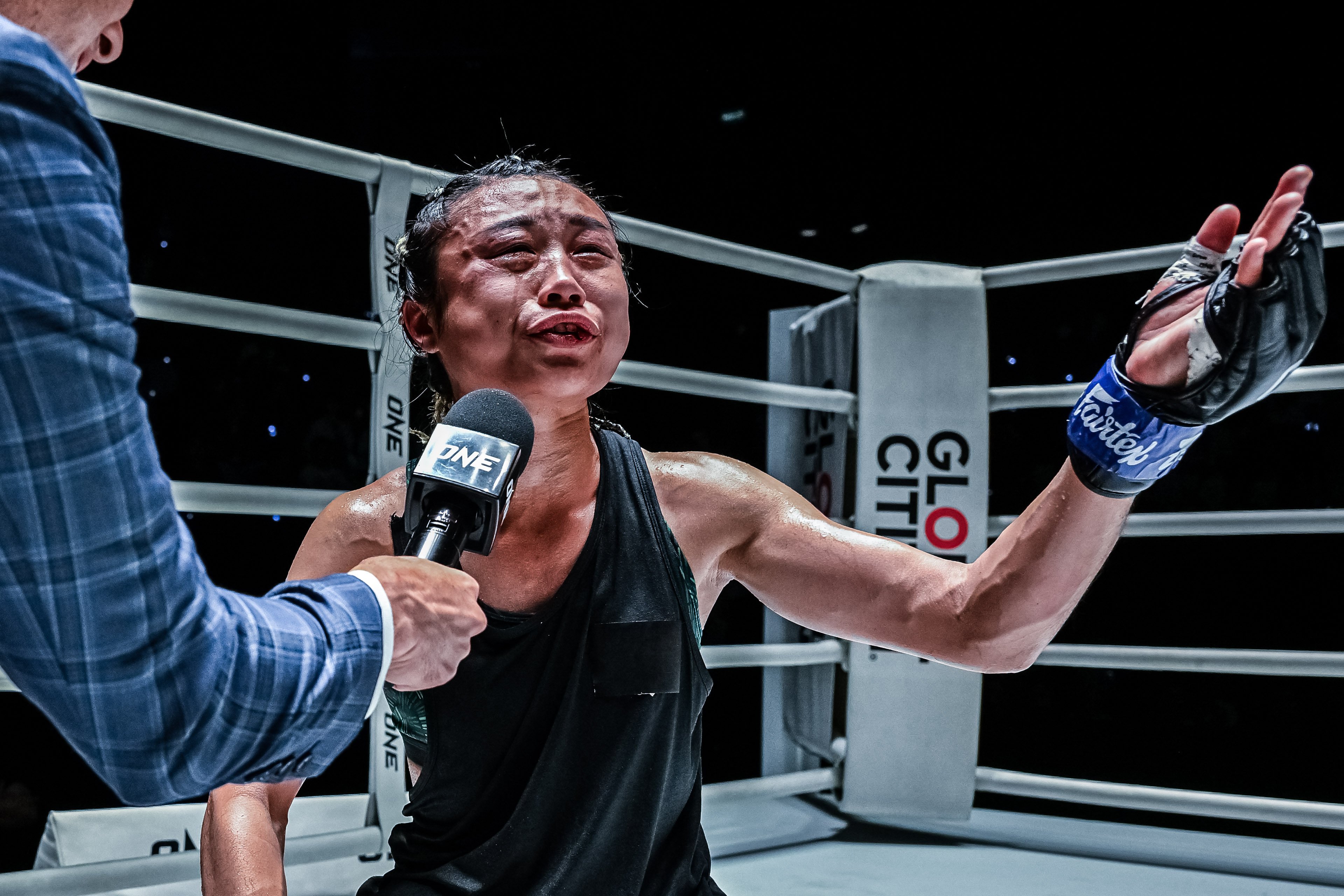 Yu Yau Pui breaks down in tears after being awarded a US$100,000 ONE contract. Photos: ONE Championship