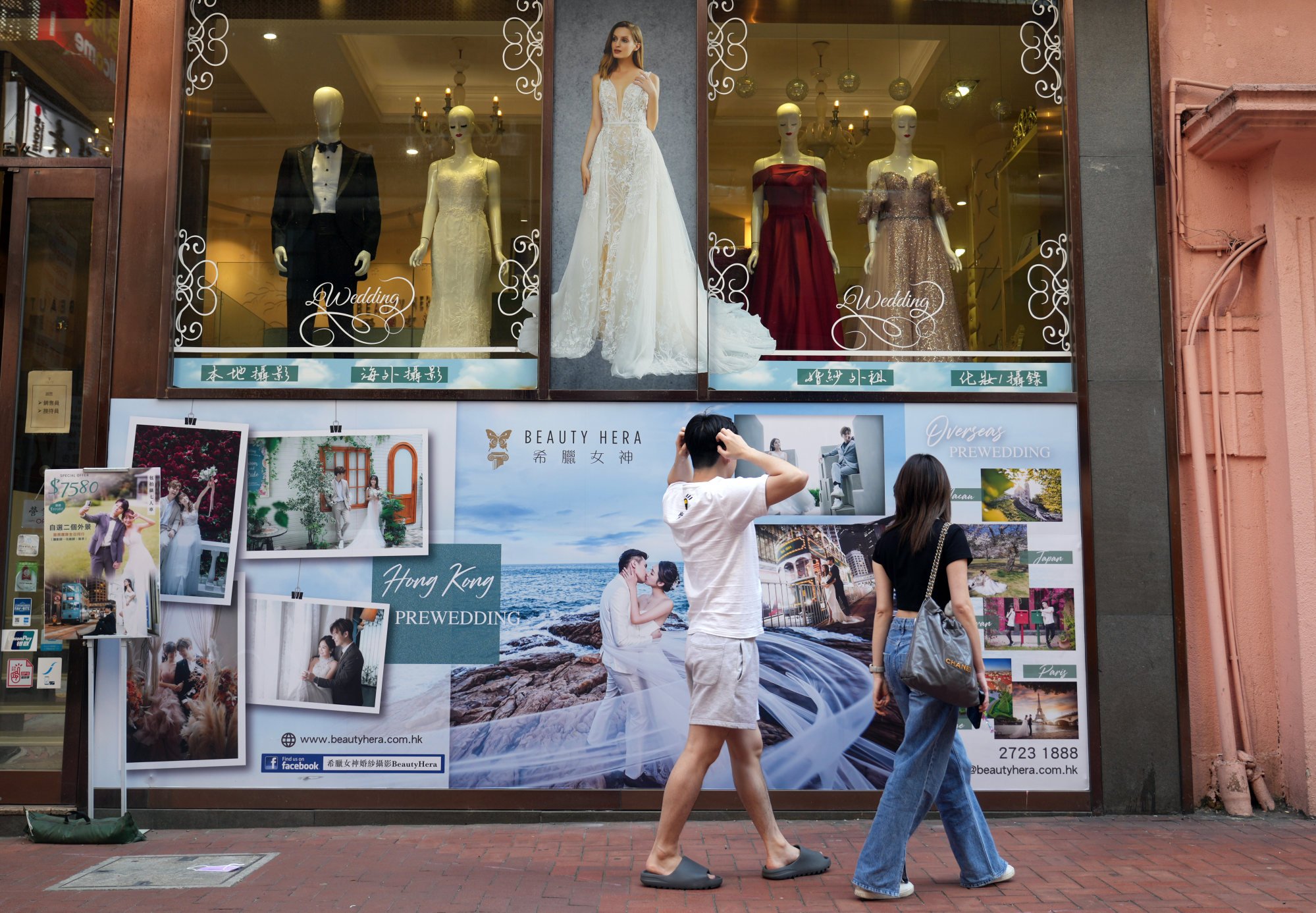 pricing on the cake: hong kong wedding expenses reach 5-year high, surpassing hk$400,000 for first time since 2019