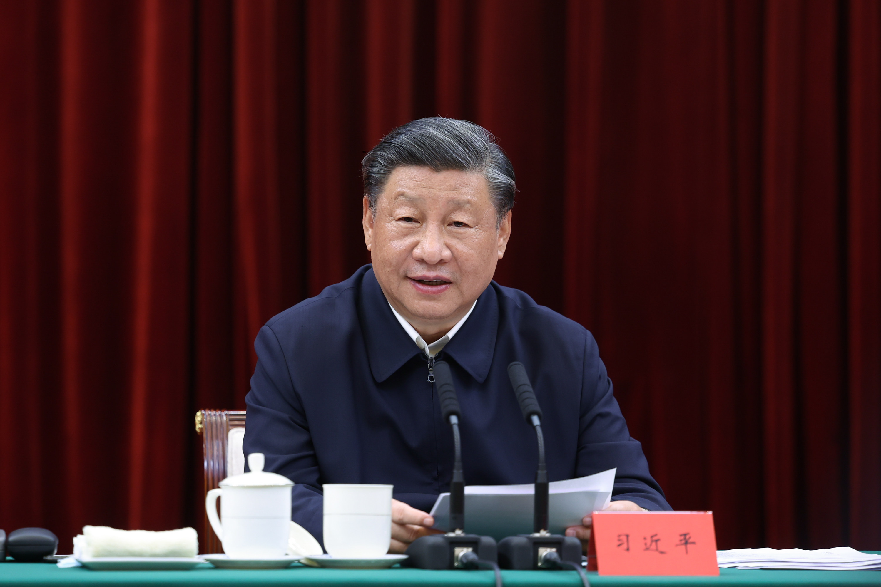 Xi Jinping, general secretary of the Communist Party of China Central Committee, also Chinese president and chairman of the Central Military Commission, chairs a symposium on advancing the development of the Yangtze River Economic Belt. Photo: Xinhua