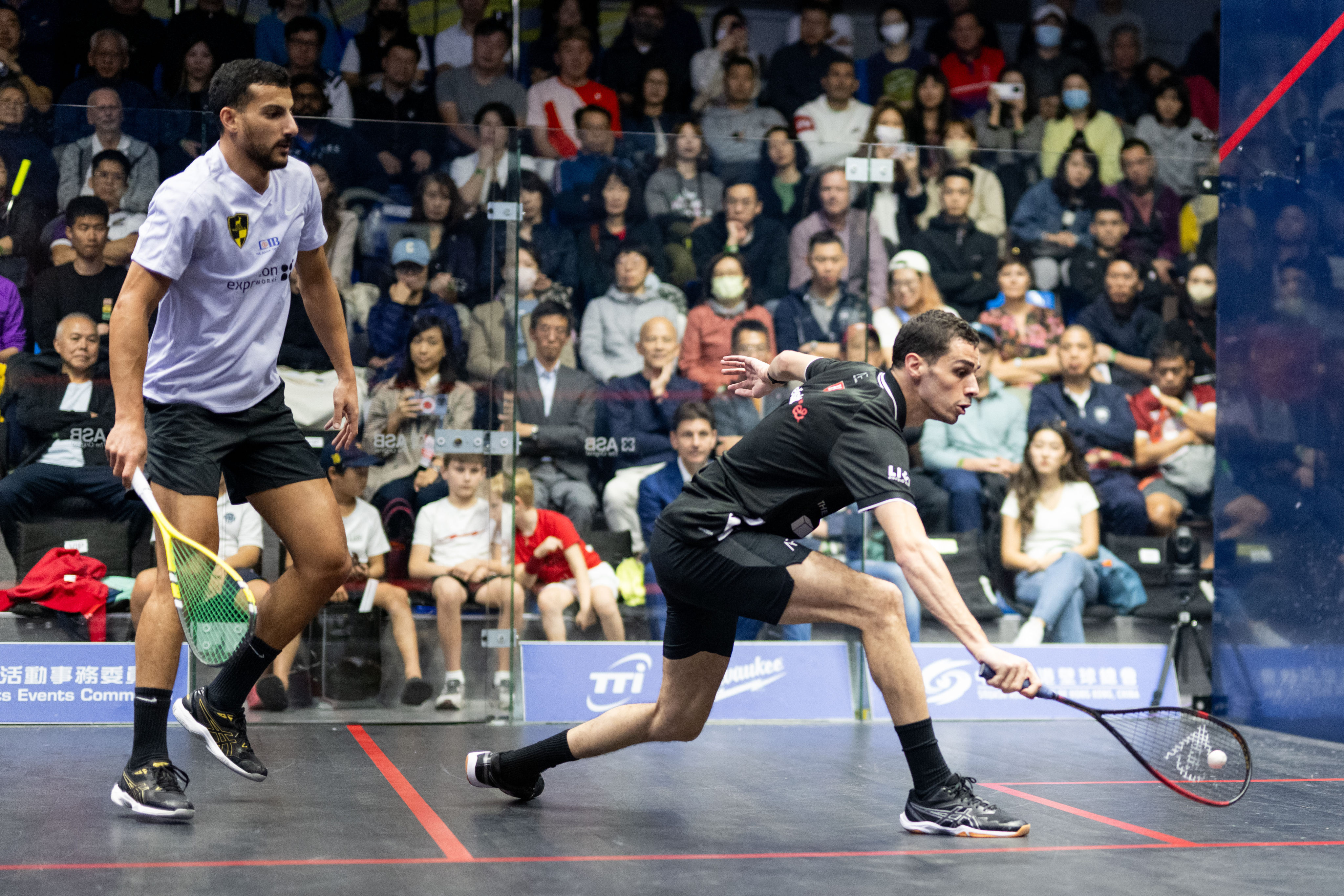 Ali Farag (left) in action in the quarter-finals against fellow Egyptian Mazen Hesham. Photo: Handout