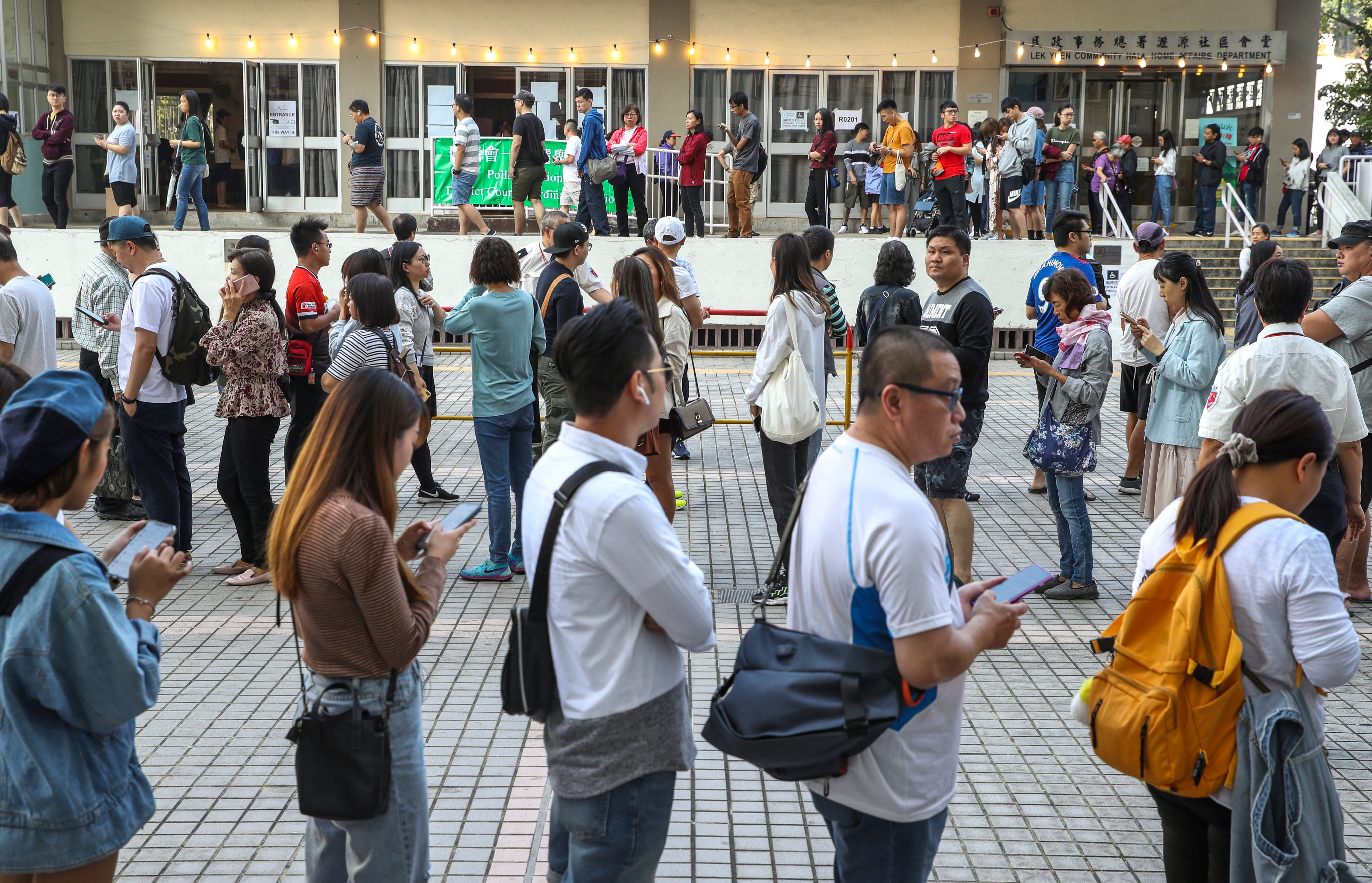 People at a polling station in 2019. Ex-chief executive Leung Chun-ying says the voter base of radical protesters is still sizeable. Photo: Winson Wong