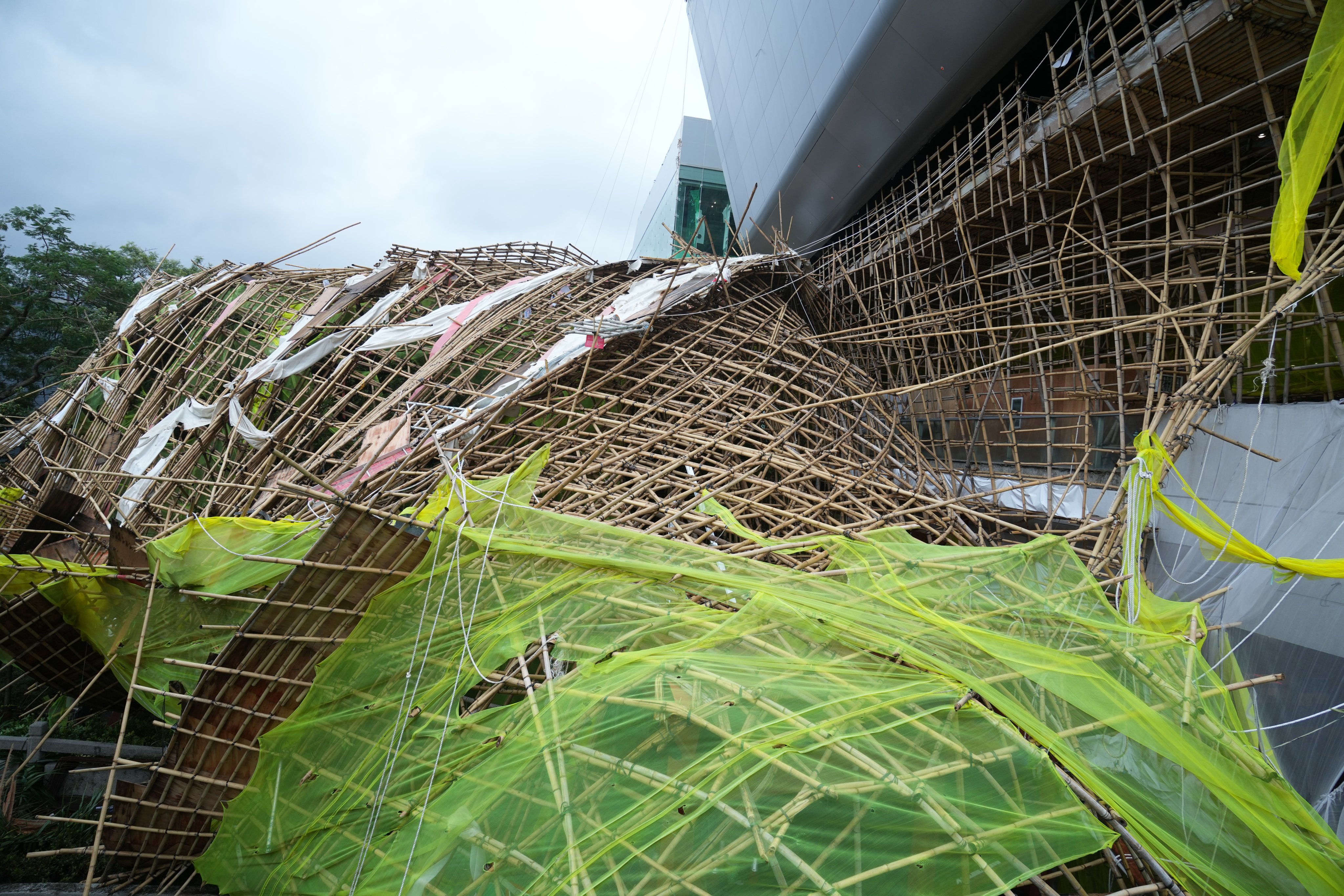 Bamboo scaffolding collapsed at City University, on Tat Chee Avenue in Kowloon Tong, in the aftermath of super typhoon Saola. Photo: Sam Tsang